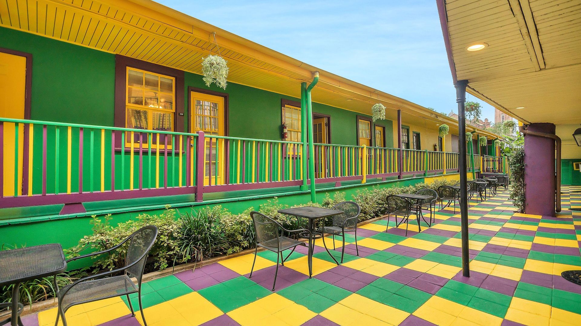 Inn Historic Mardi Gras