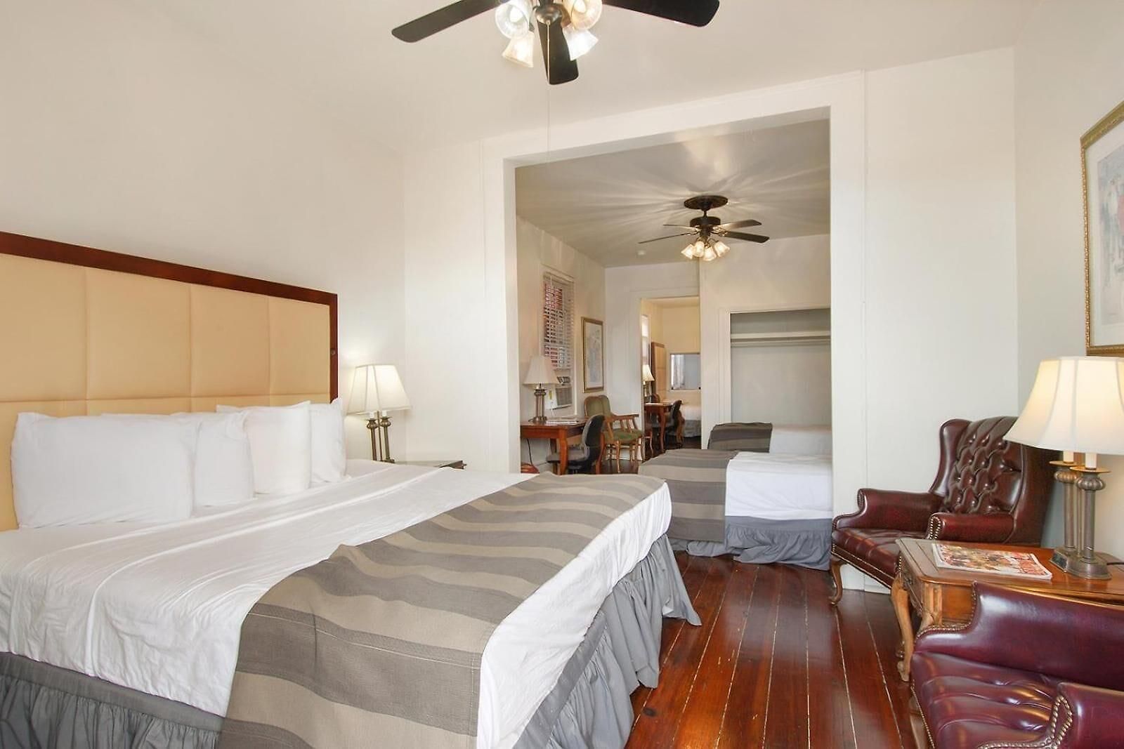 Inn Historic Mardi Gras