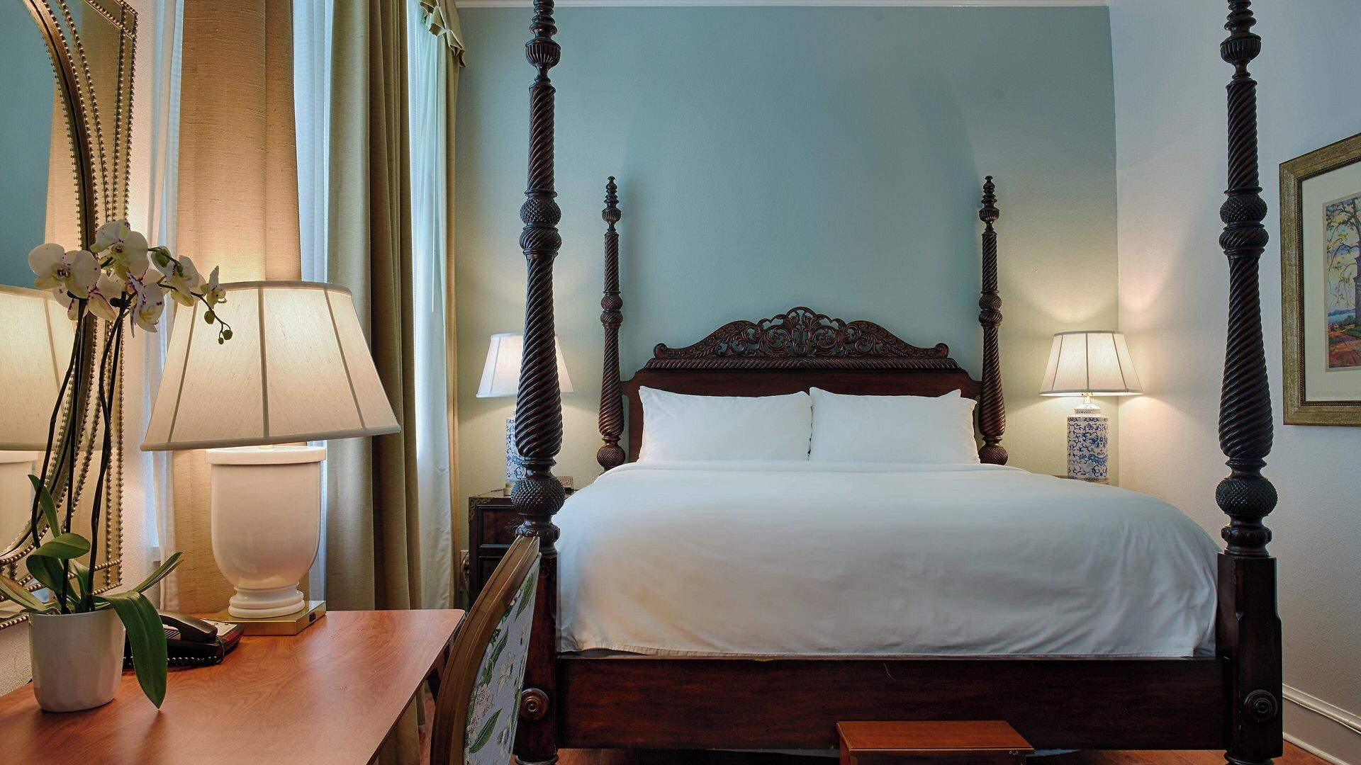 Voco St By Ihg Hotel New Orleans