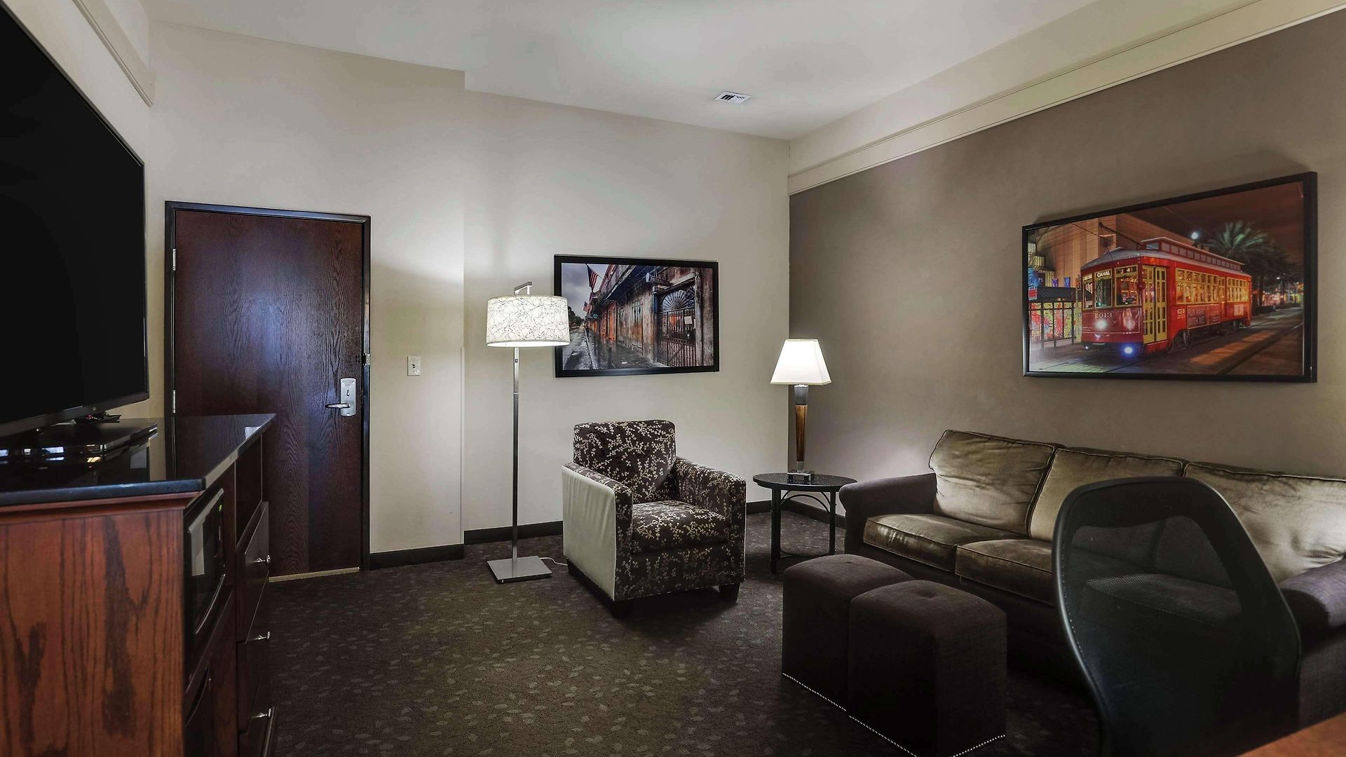 Hotel Drury Plaza 4*
