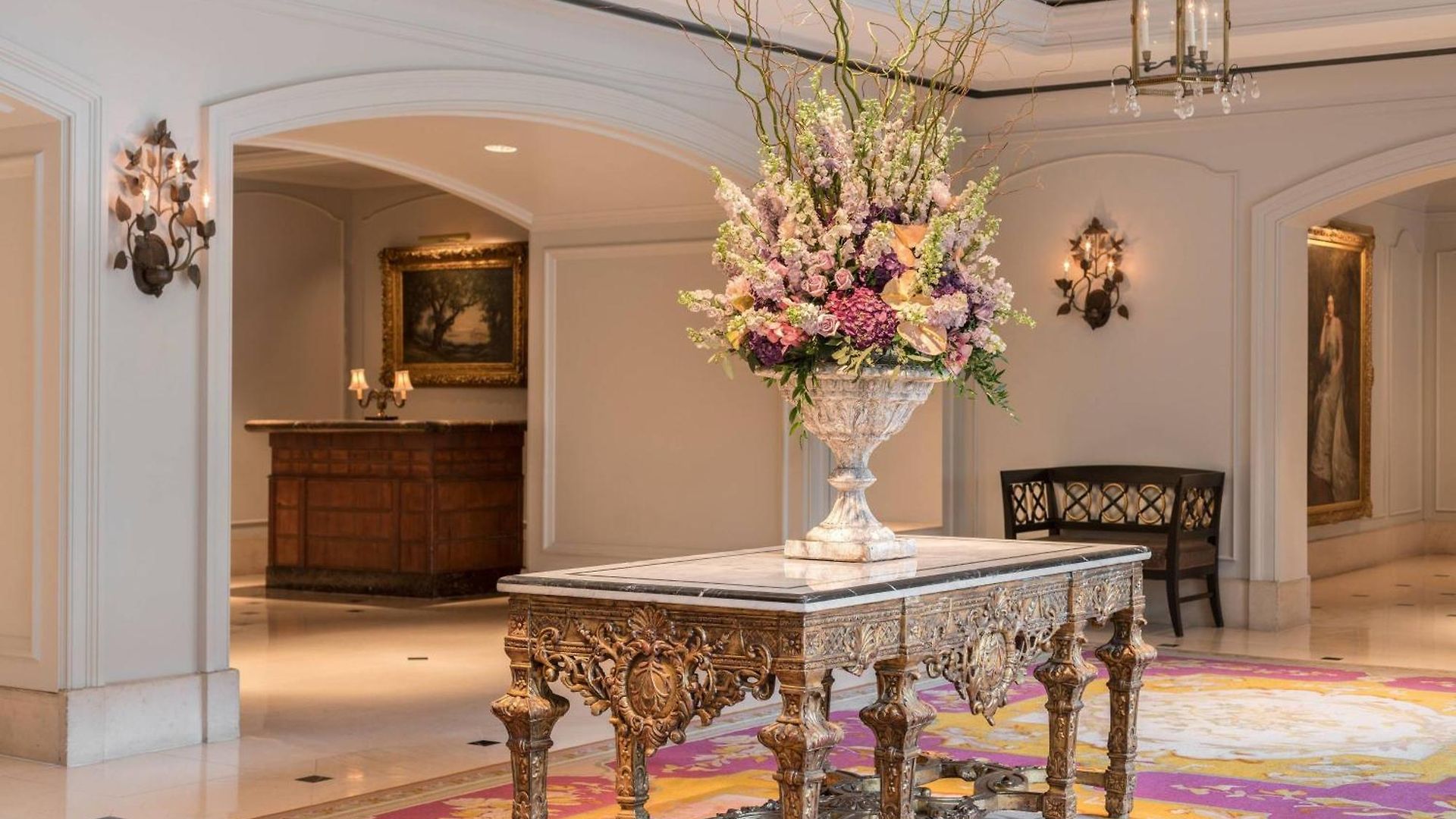The Ritz-carlton,