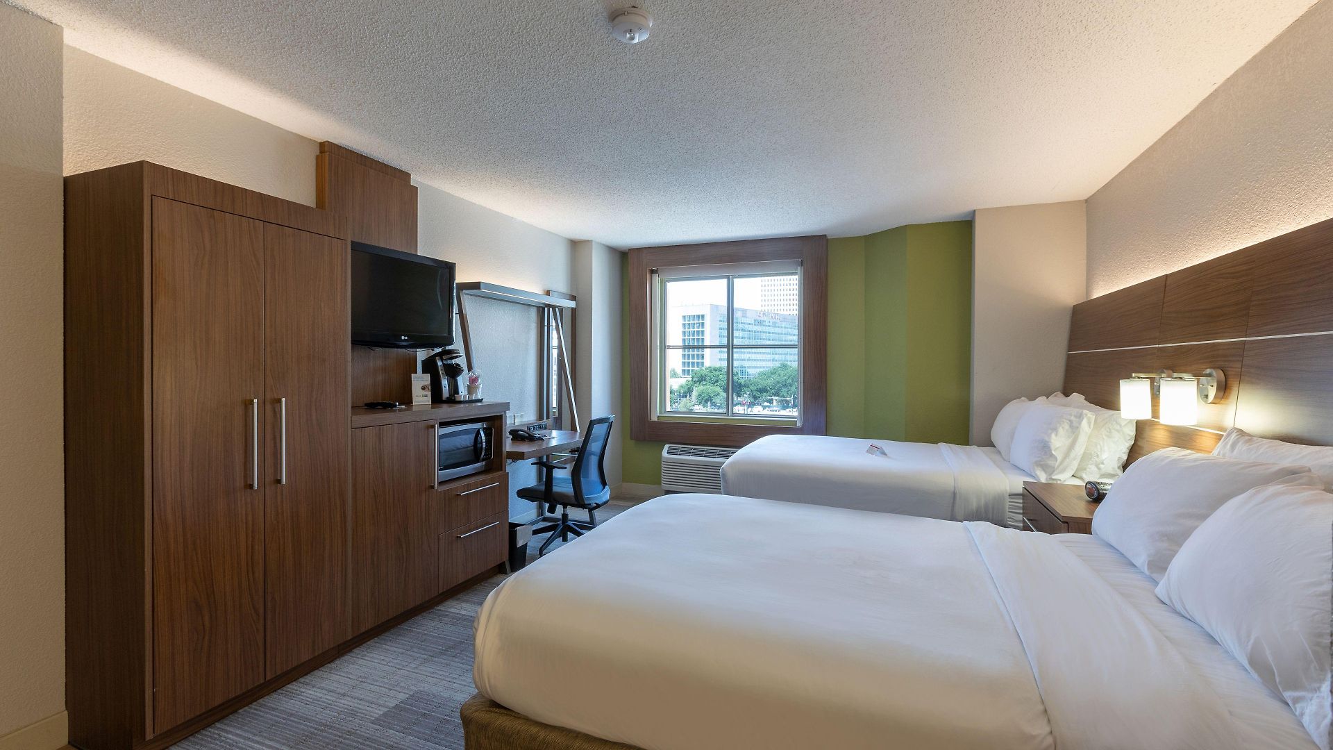 Hotel Express Downtown By Ihg 3*