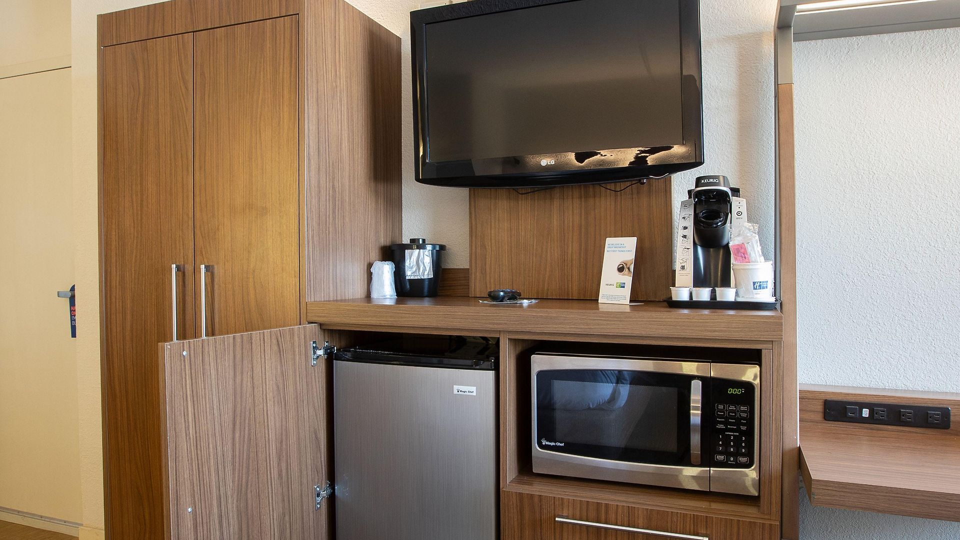 Express Downtown By Ihg Hotel 3*