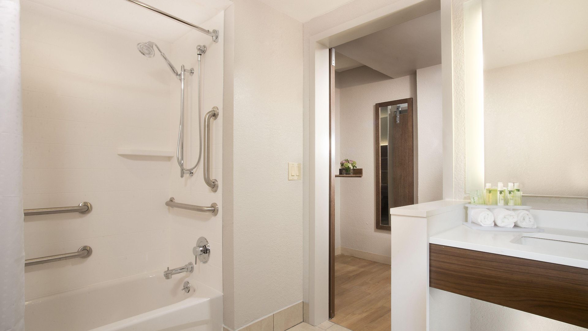 Express Downtown By Ihg Hotel