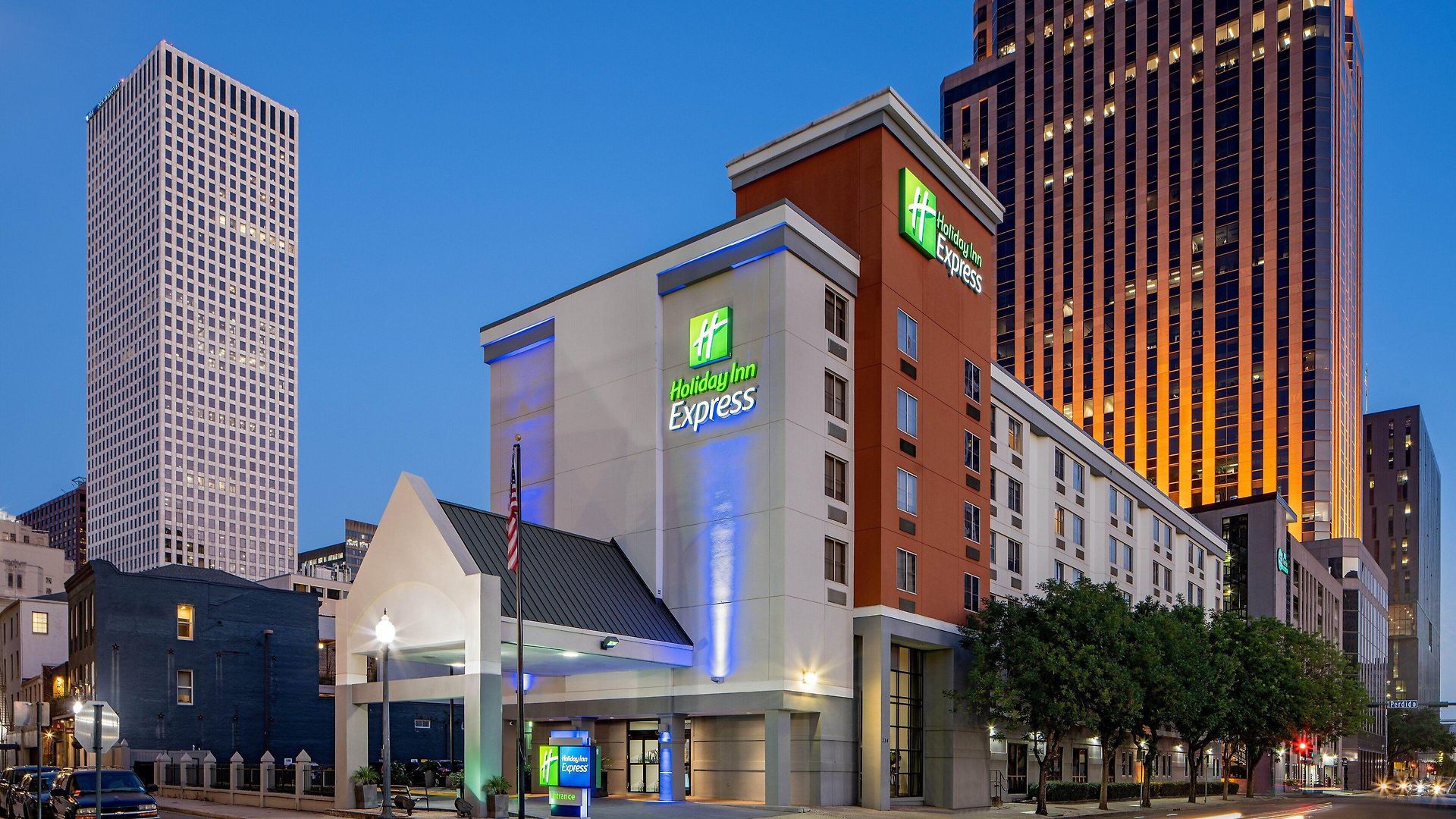 Express Downtown By Ihg Hotel 3*