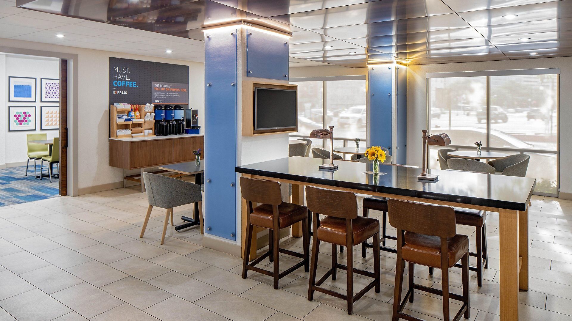Hotel Express Downtown By Ihg 3*