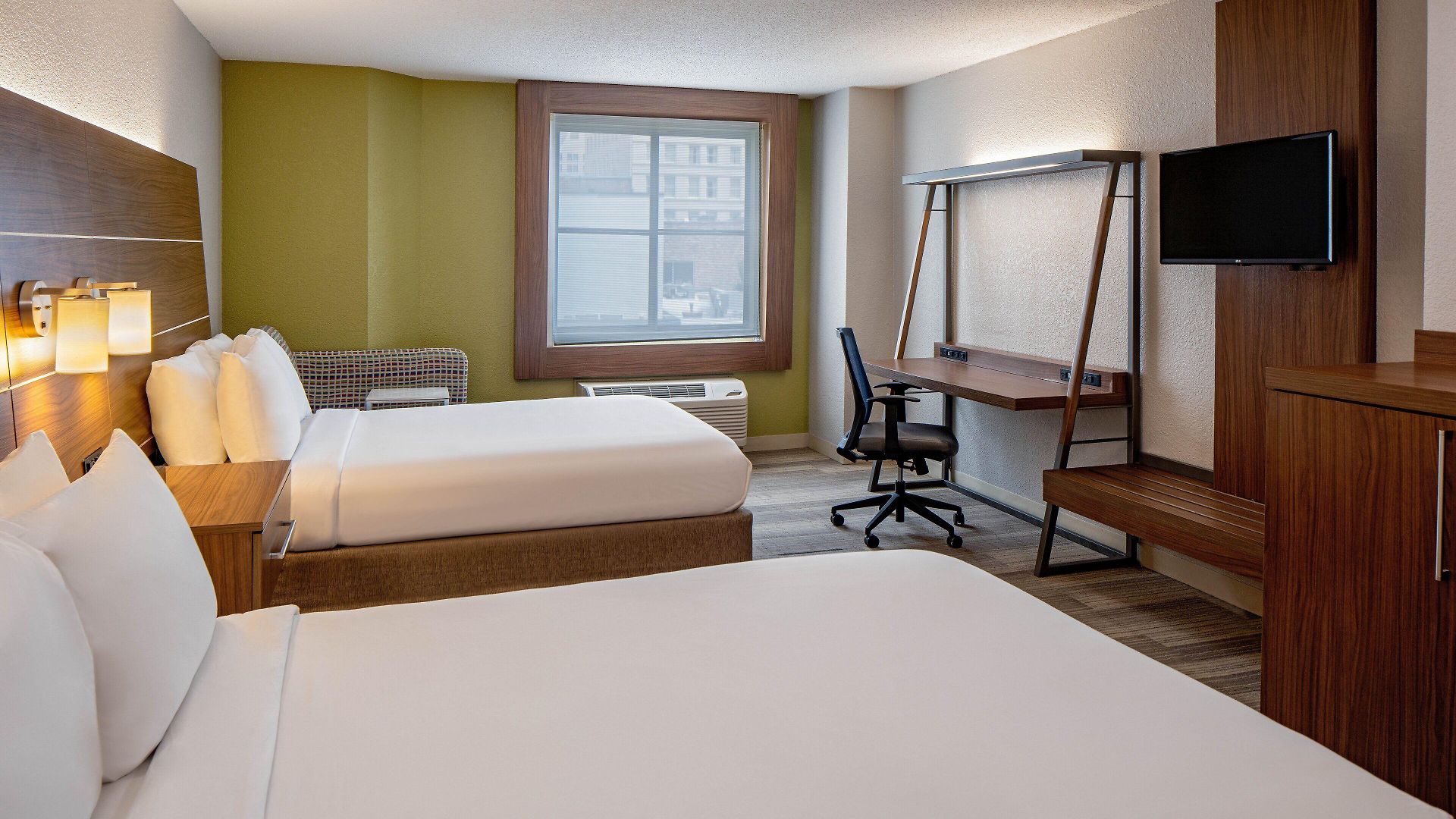 Express Downtown By Ihg Hotel 3*