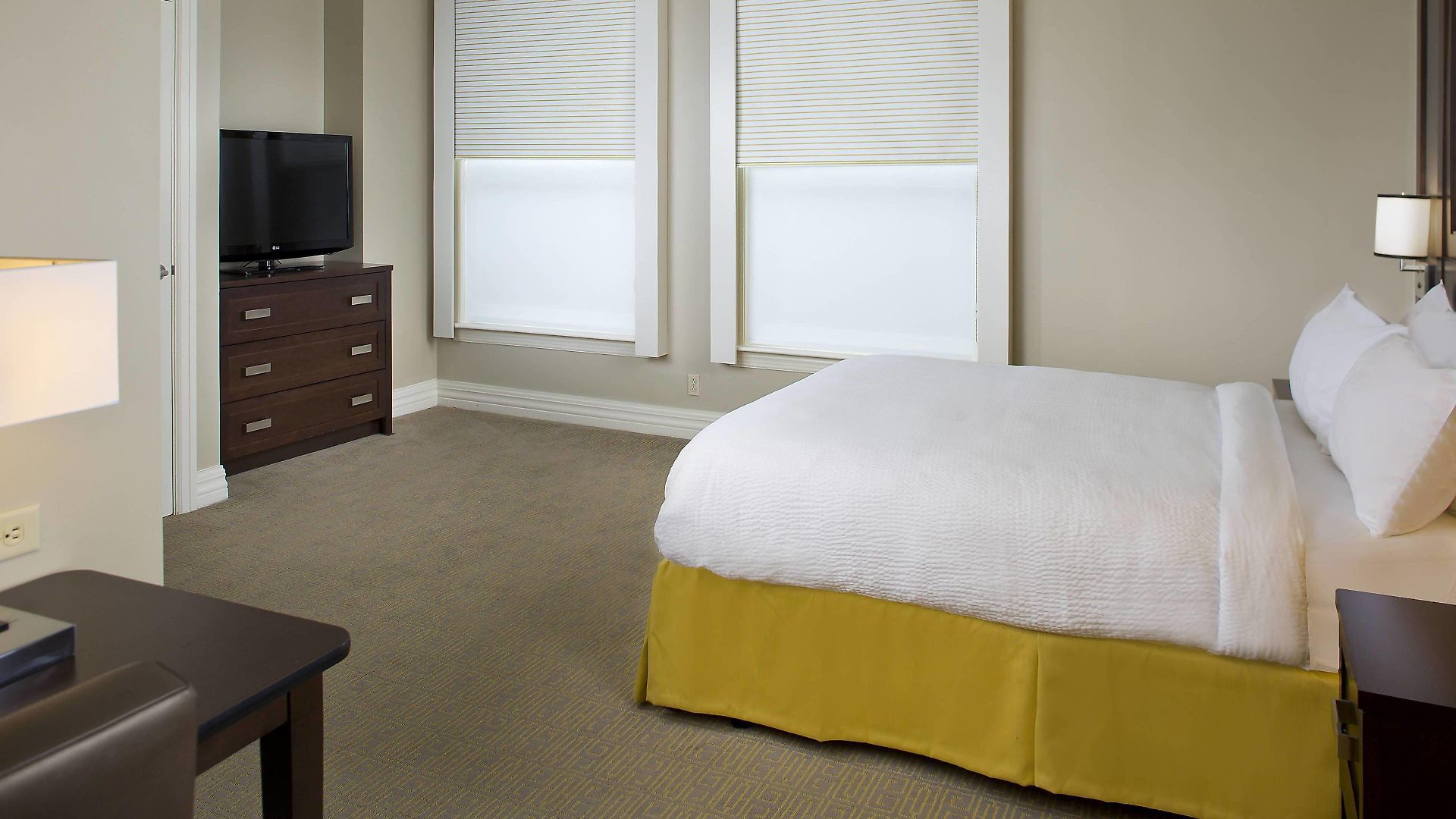 Courtyard By Marriott French Quarter/iberville Hotel