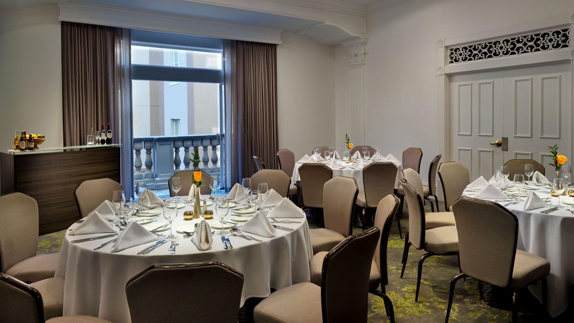 Hotel Courtyard By Marriott French Quarter/iberville 3*