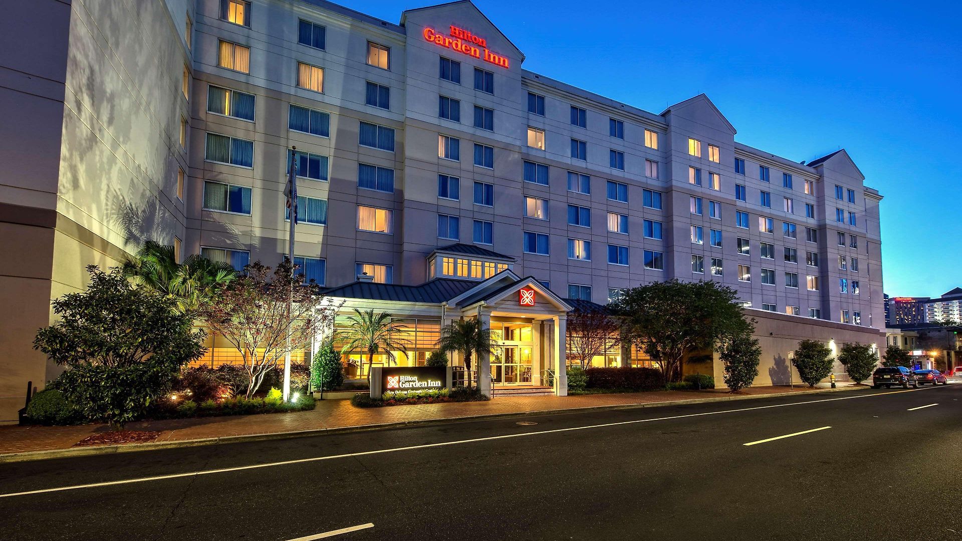 Hilton Garden Convention Center Hotel 3*