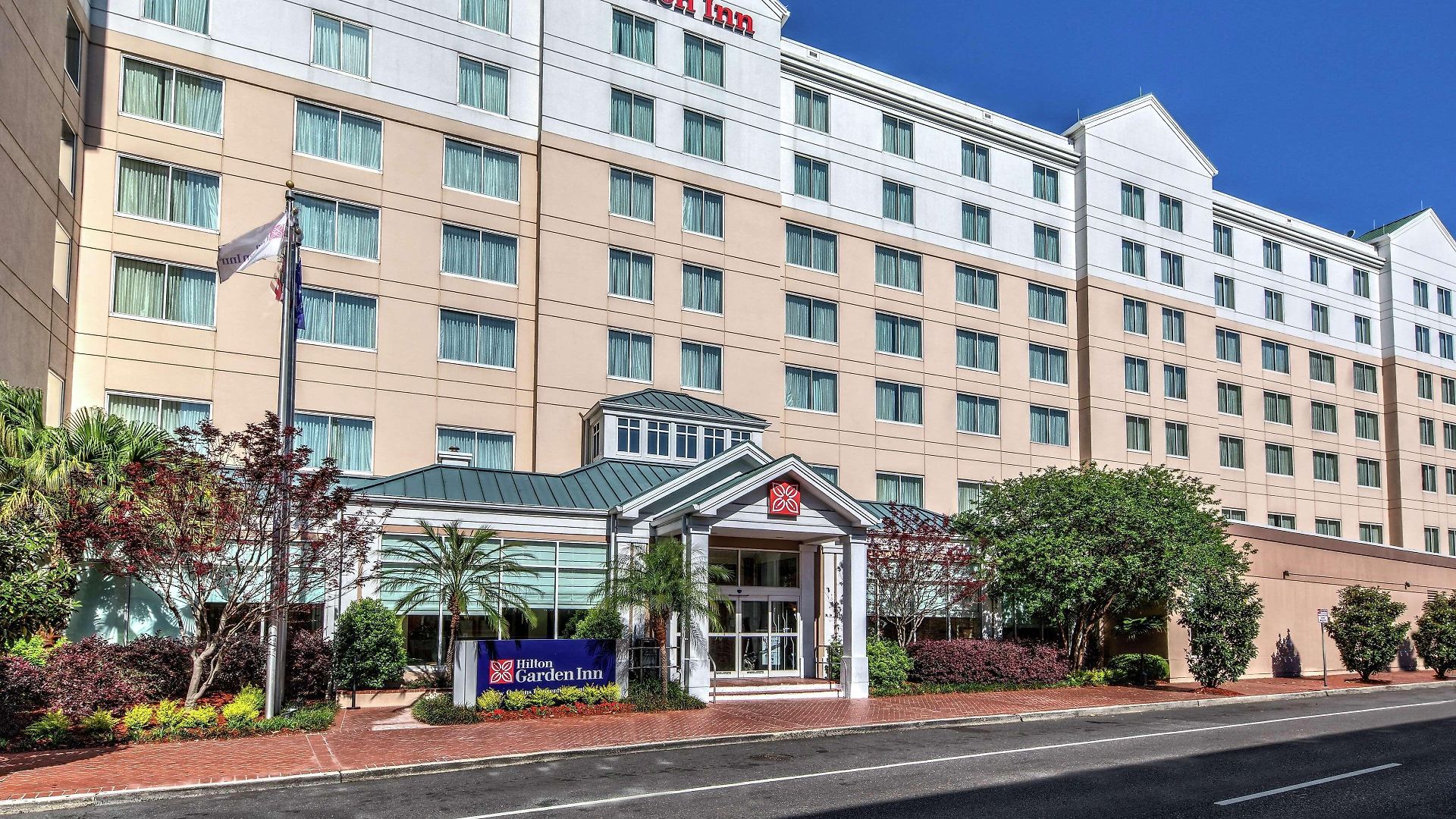 Hilton Garden Convention Center Hotel