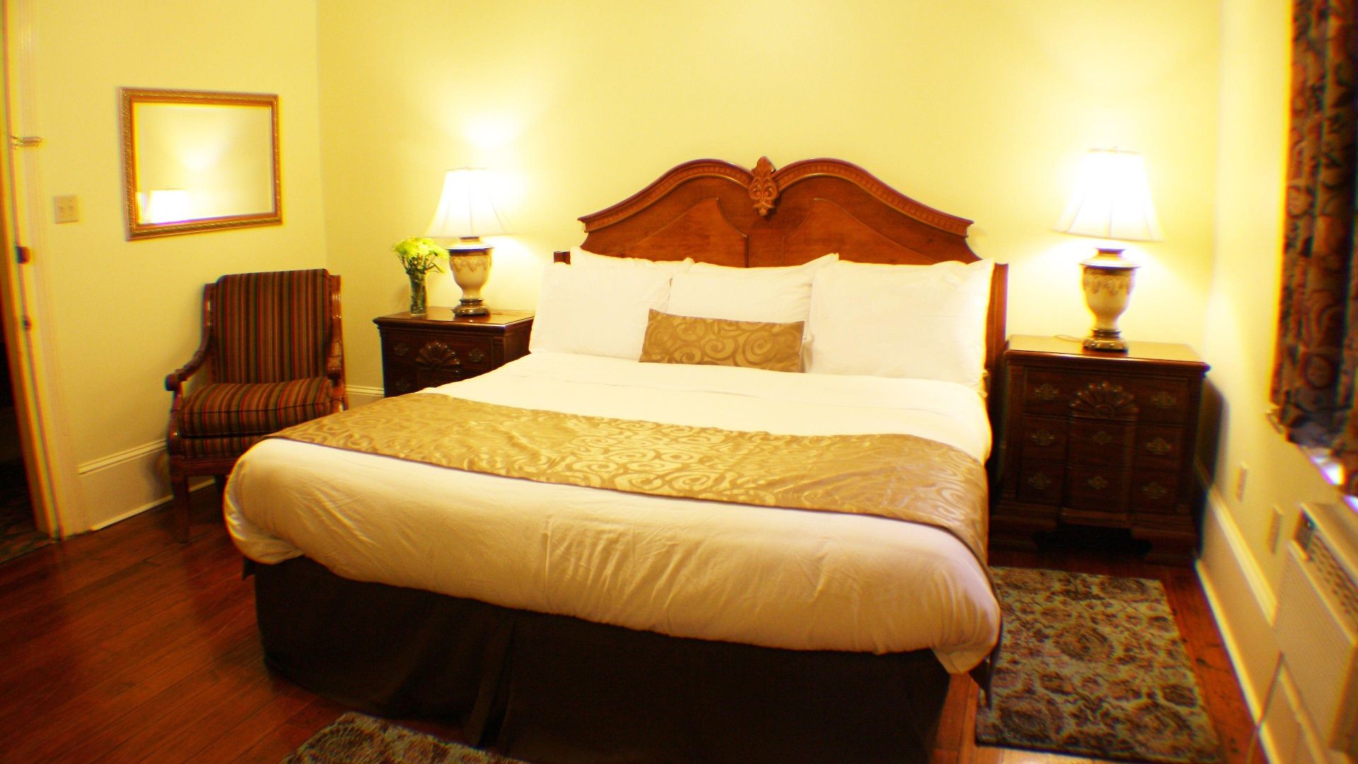 Hotel Historic Streetcar