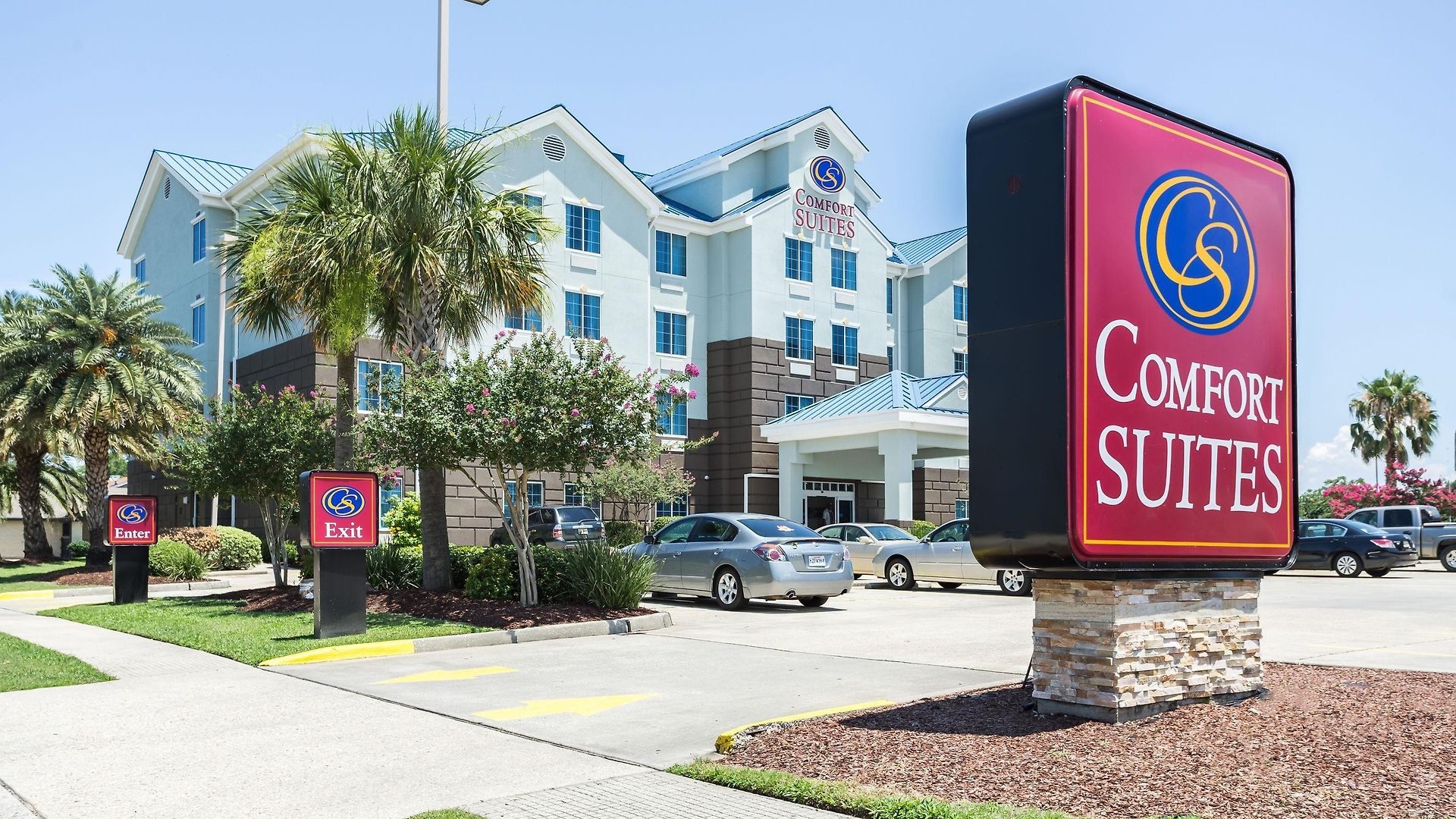Comfort East Hotel 4*