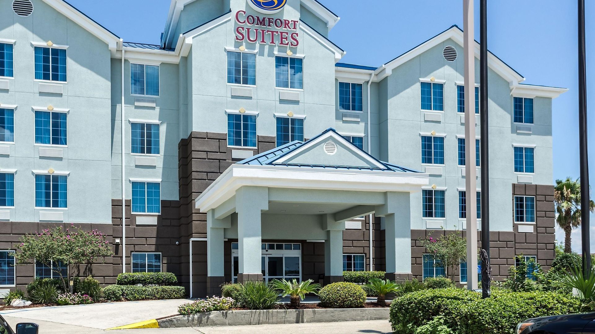 Hotel Comfort East 4*