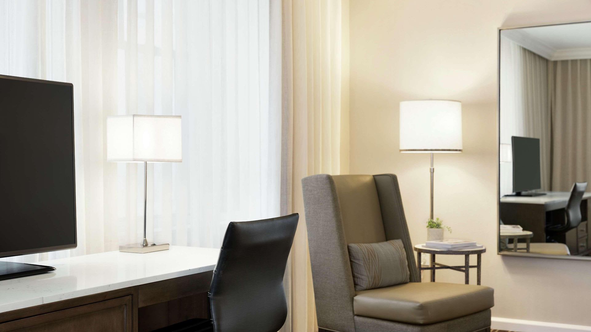Hotel Hilton / St. Charles Avenue