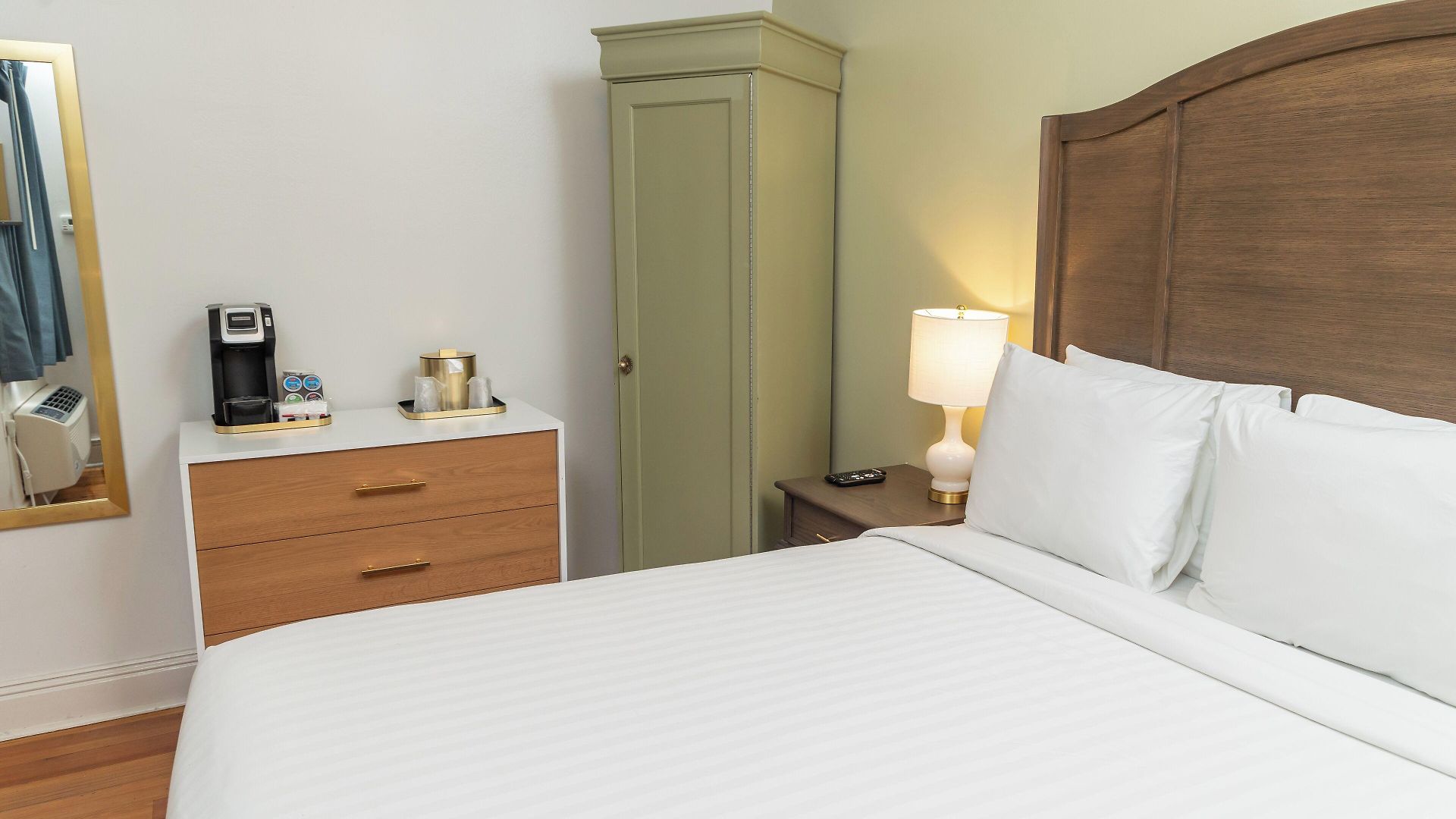 Hotel Lamothe House A French Quarter 4*