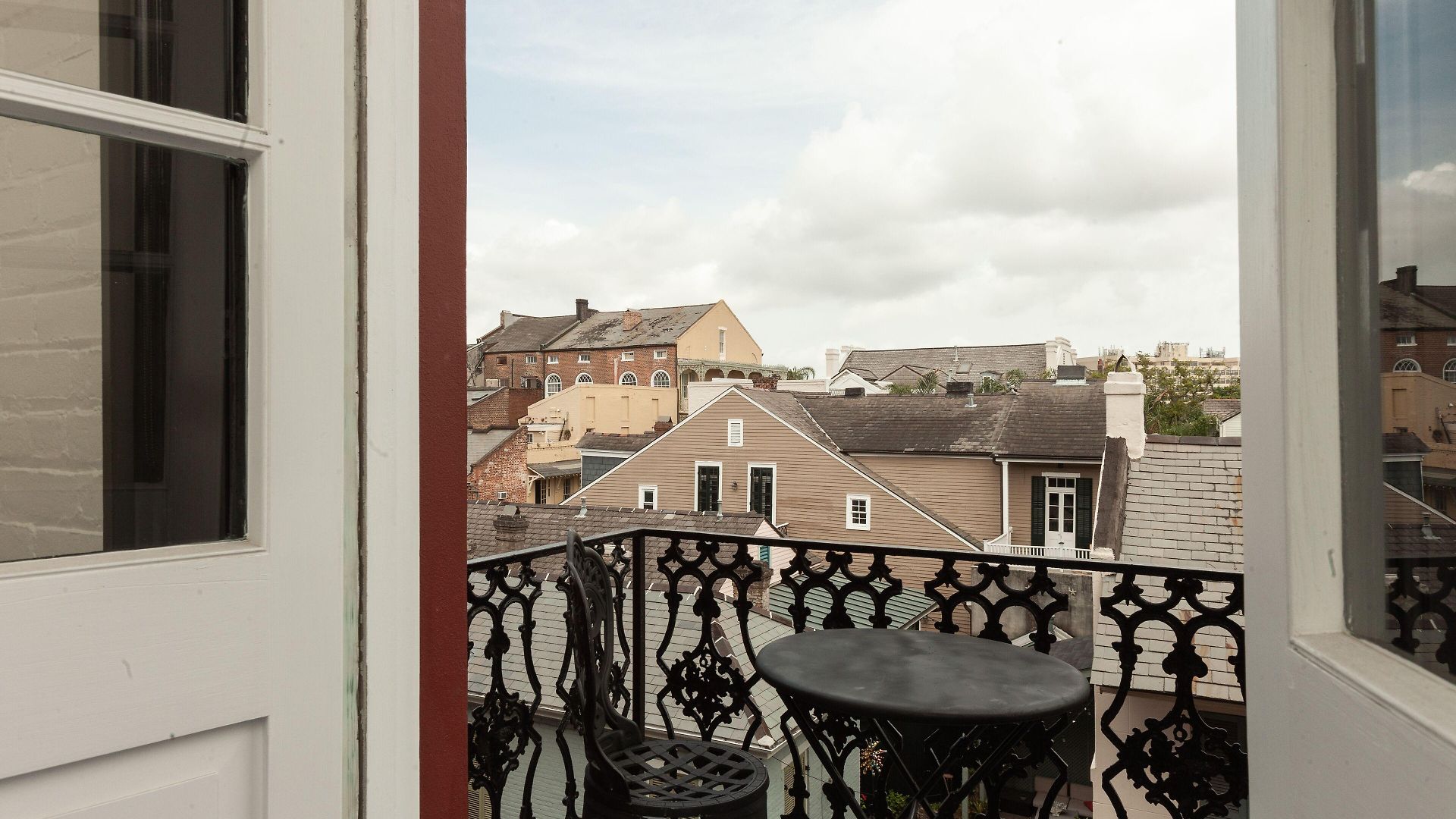 Inn Le Richelieu In The French Quarter