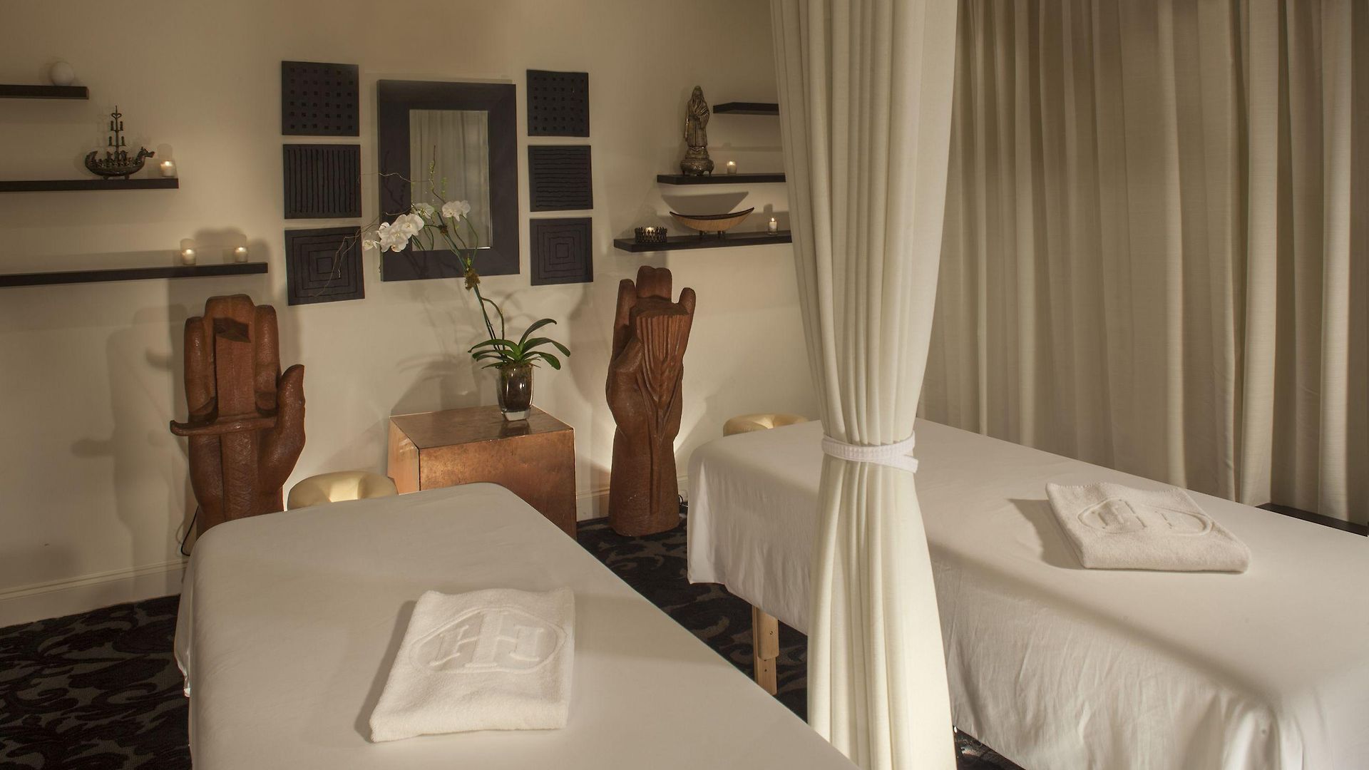 Loft 523 Hotel