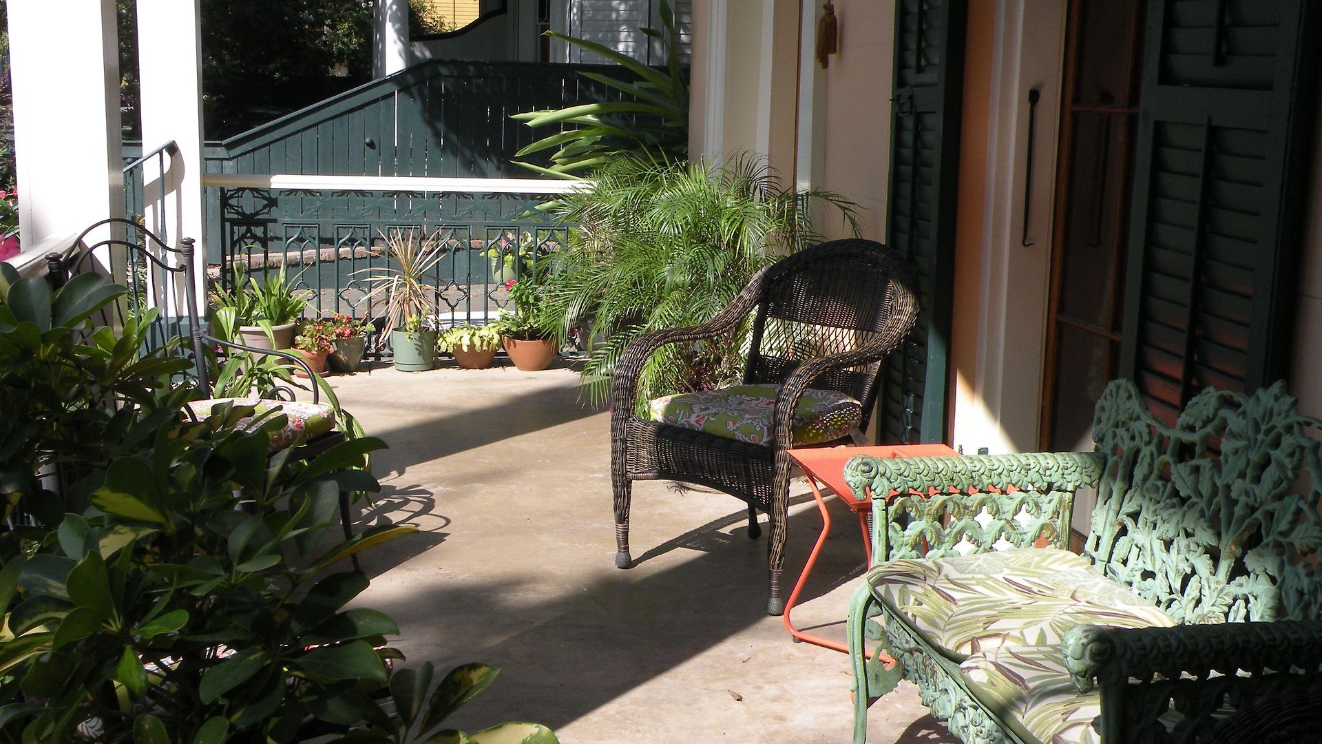 Bed & Breakfast Parisian Courtyard New Orleans