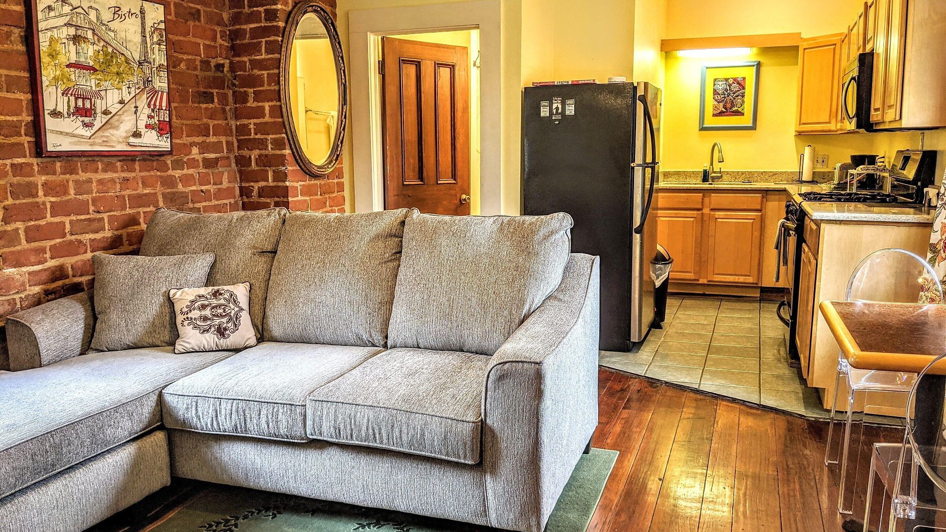 Parisian Courtyard Bed & Breakfast 3*