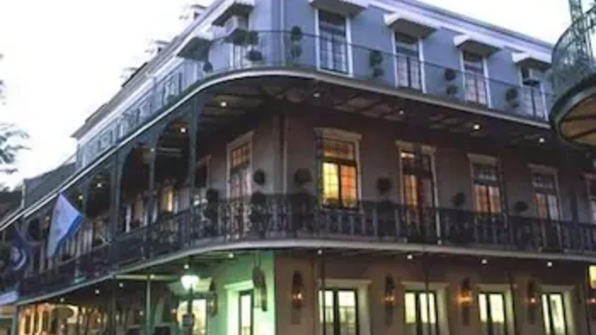 Royal Hotel