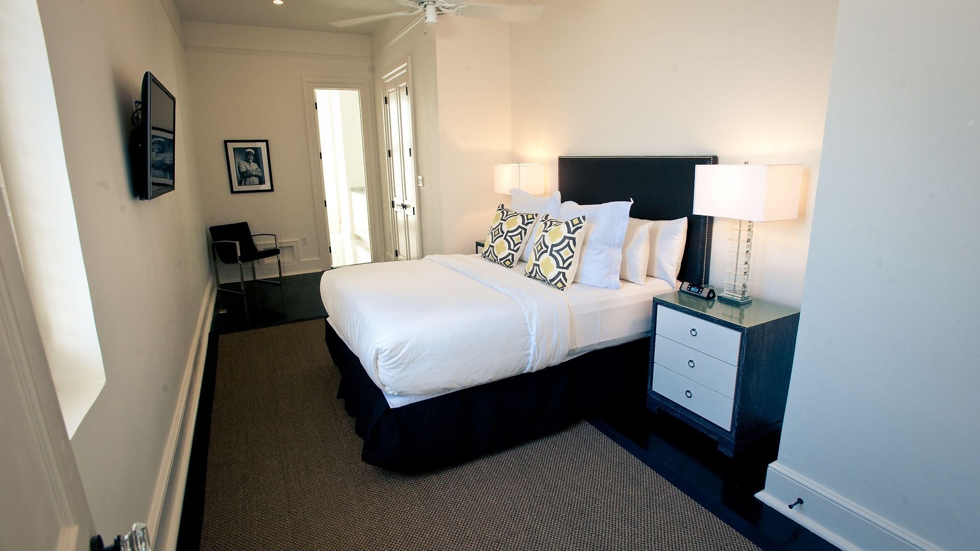Melrose Mansion 3*