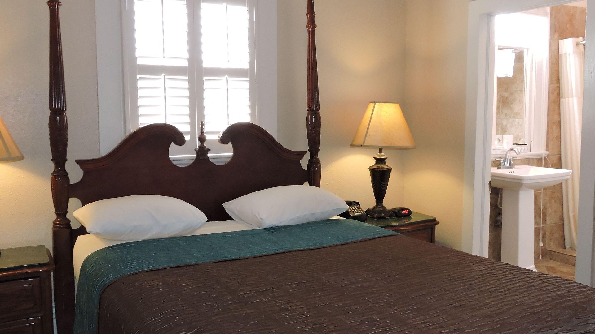 French Quarter Hotel 3*