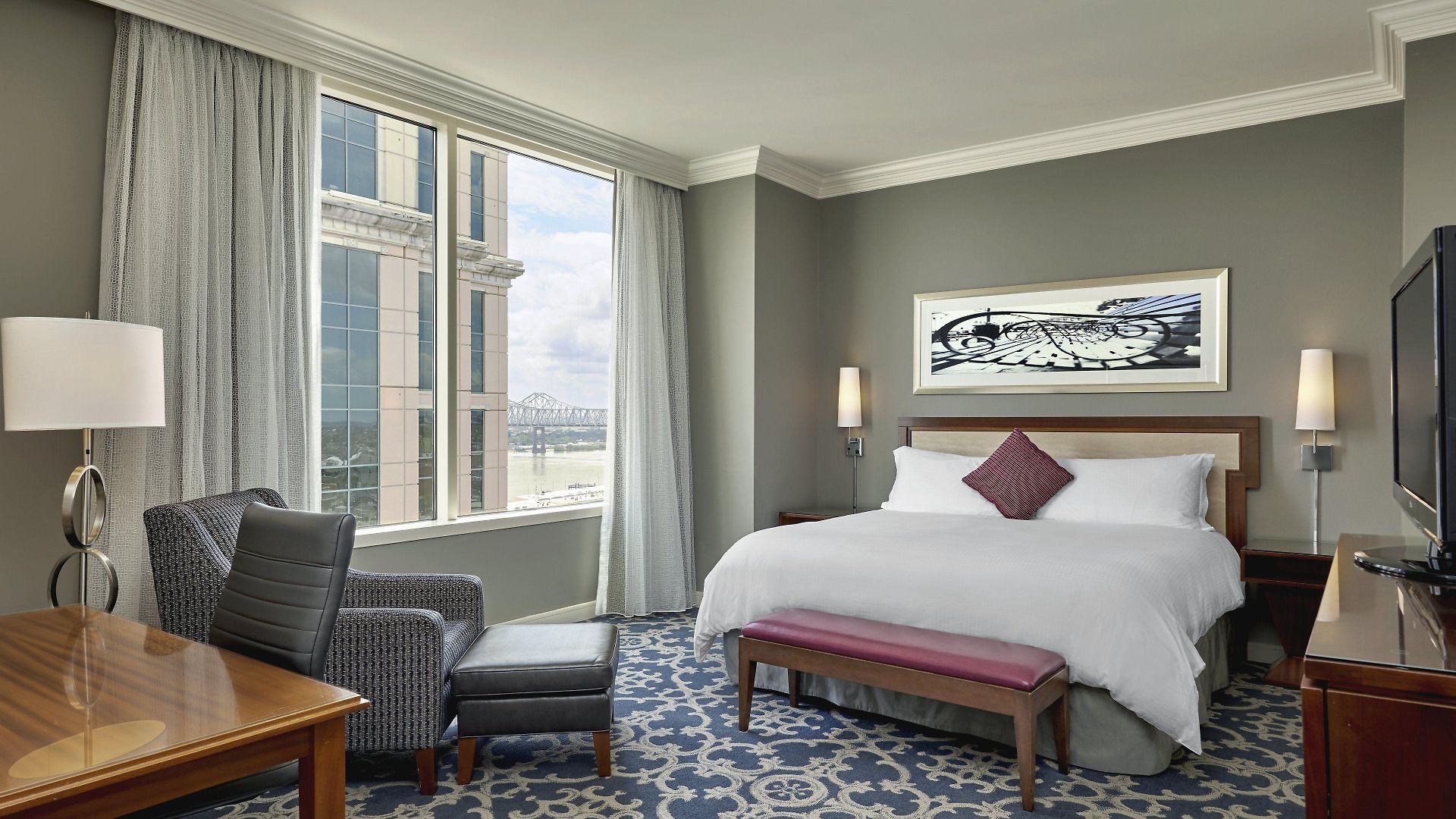 Loews Hotel 4*