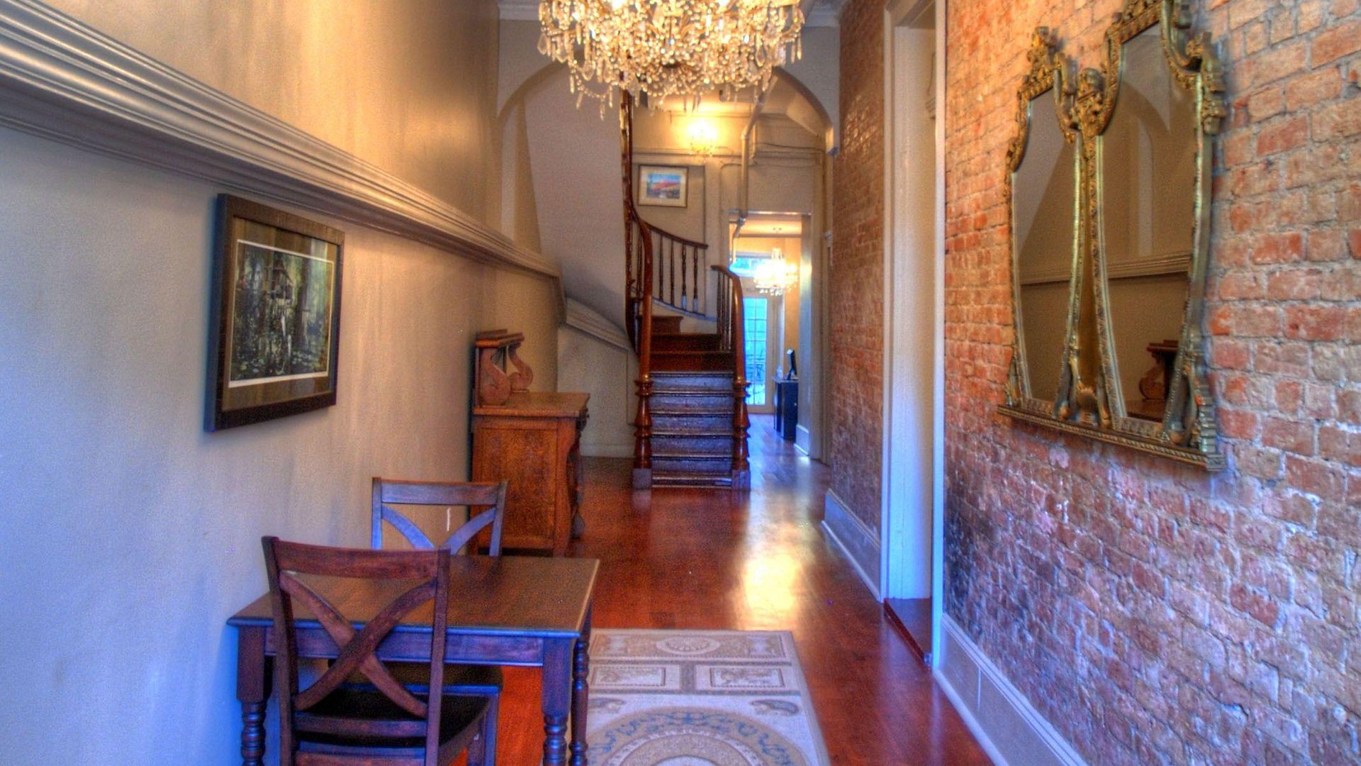 On St. Ann, A French Quarter 3* New Orleans