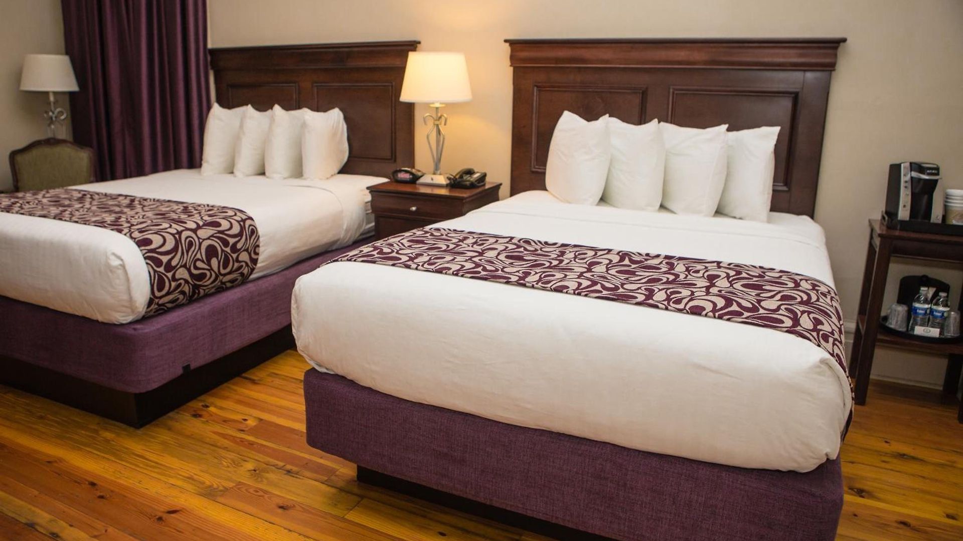 On St. Ann, A French Quarter 3* New Orleans