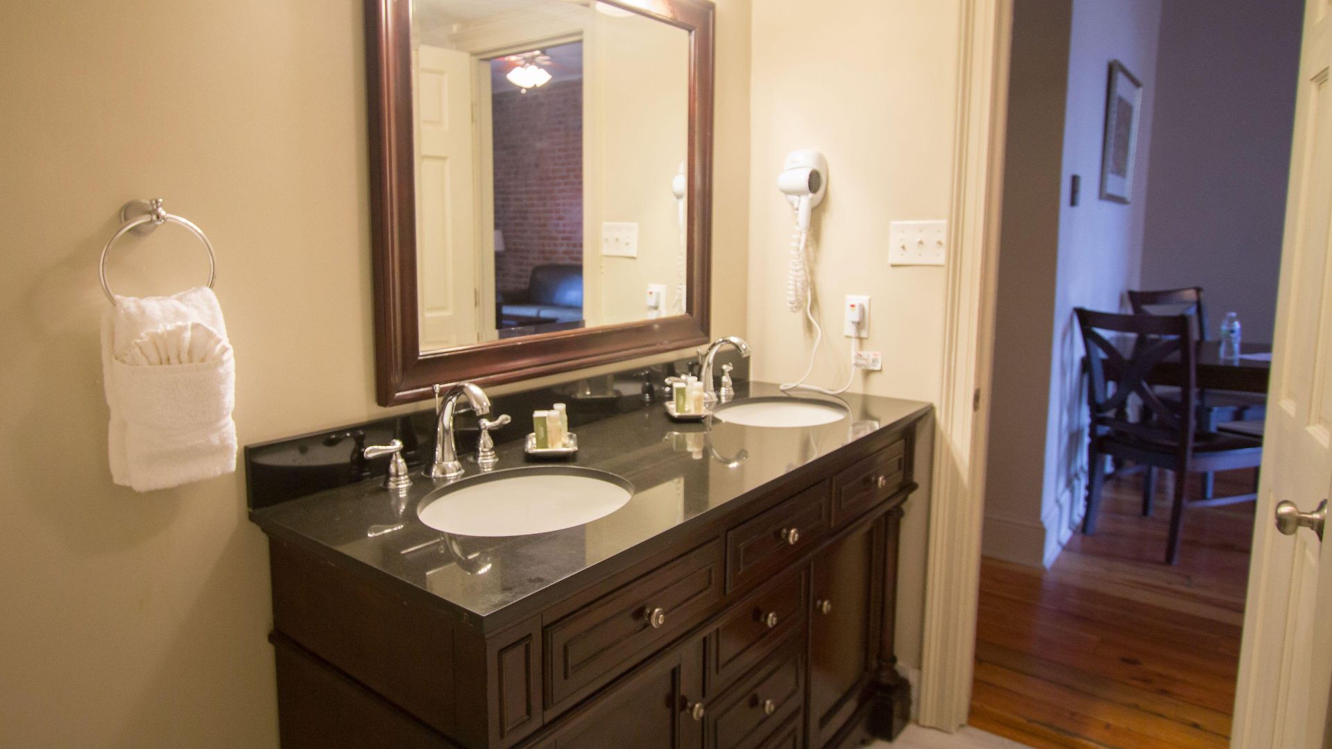 Inn On St. Peter, A French Quarter 3*