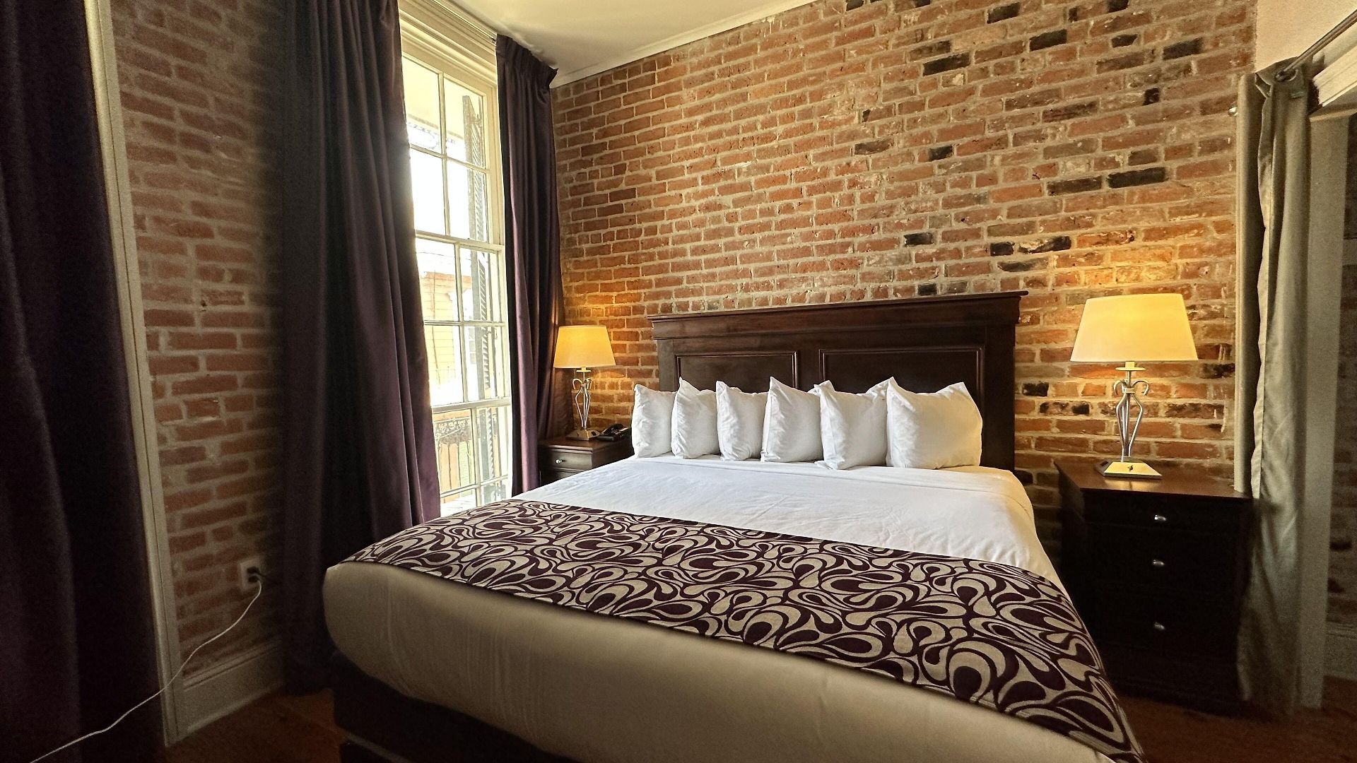On St. Peter, A French Quarter 3* New Orleans