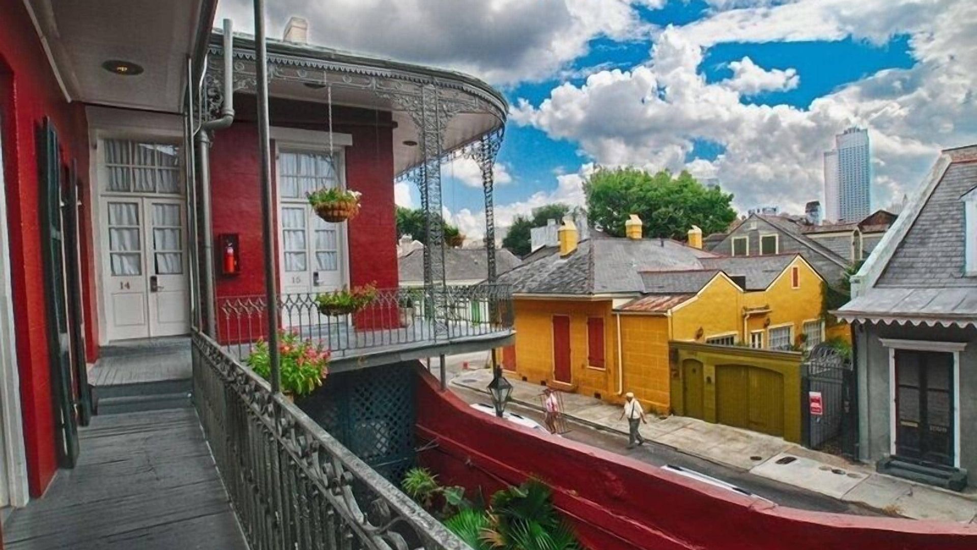 On St. Peter, A French Quarter 3*