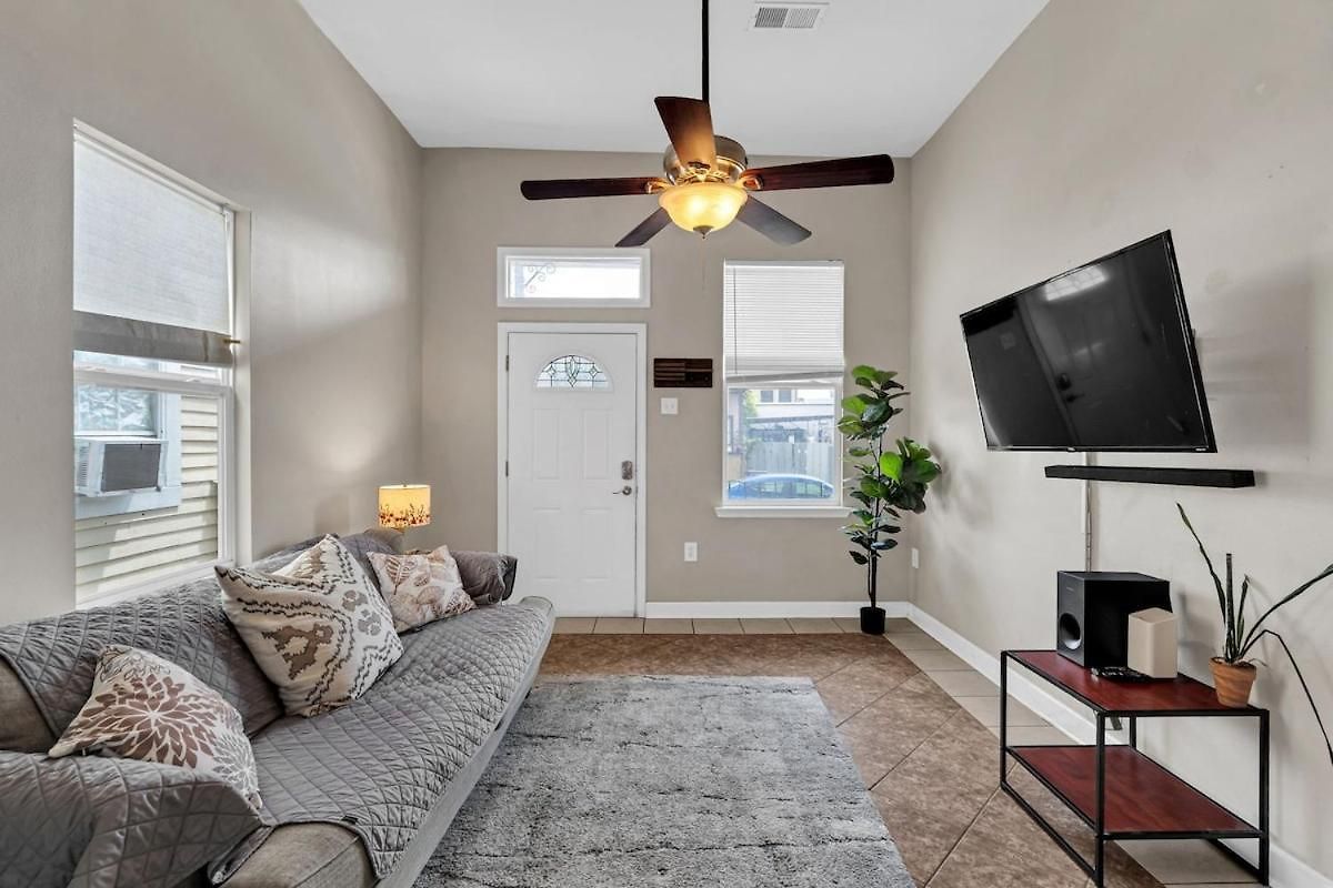Holiday home Classic Nola In Cozy 2br Shotgun New Orleans