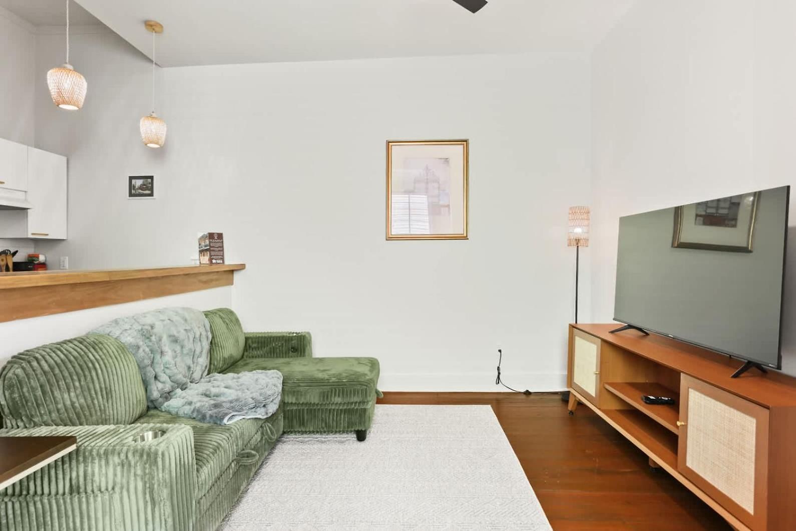Perfectly Located 1 Bedroom I Uptown - Magazine St Holiday home