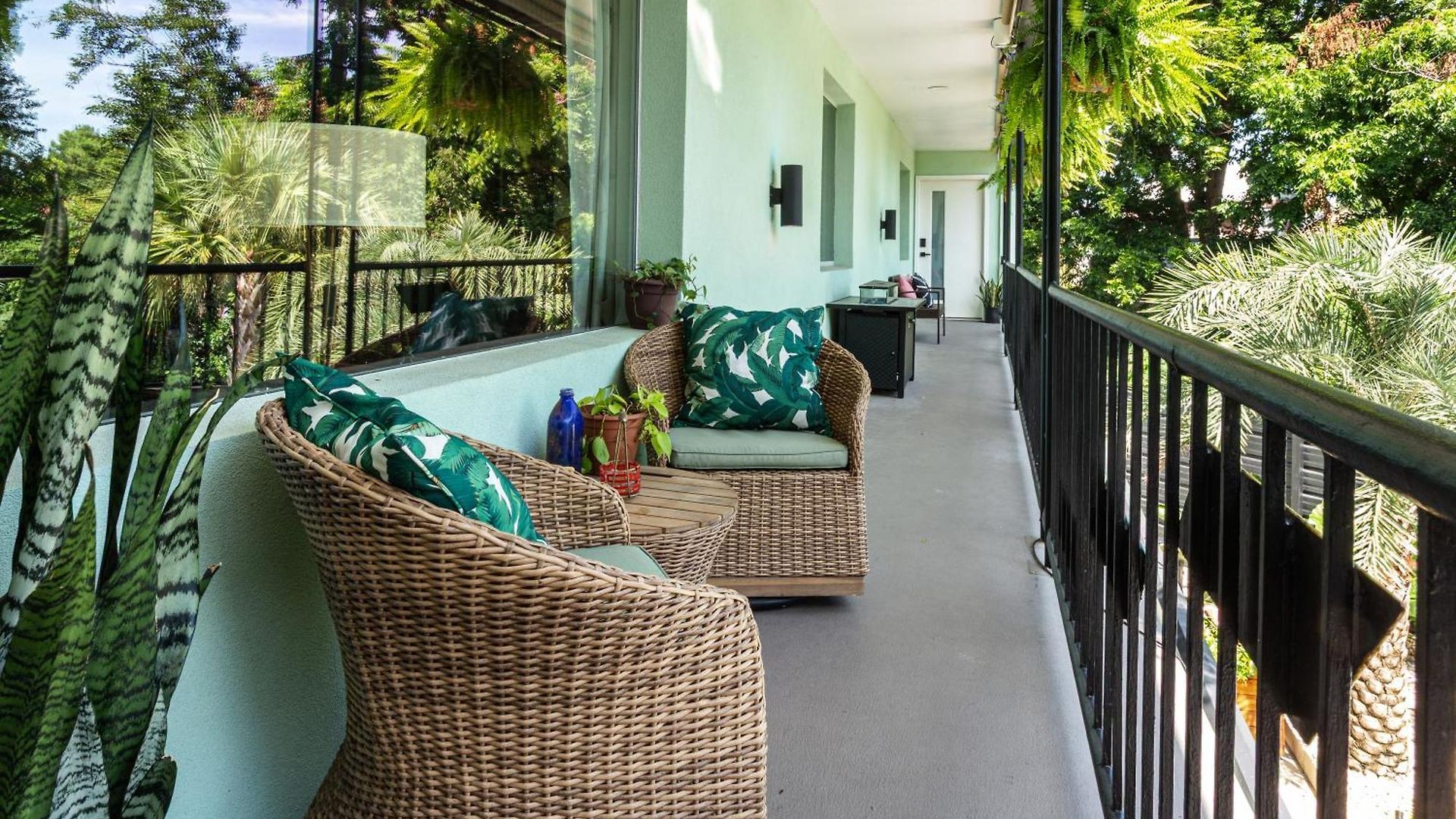 The Railyard Nola - Adult Only, Clothing Optional Pool Bed & Breakfast