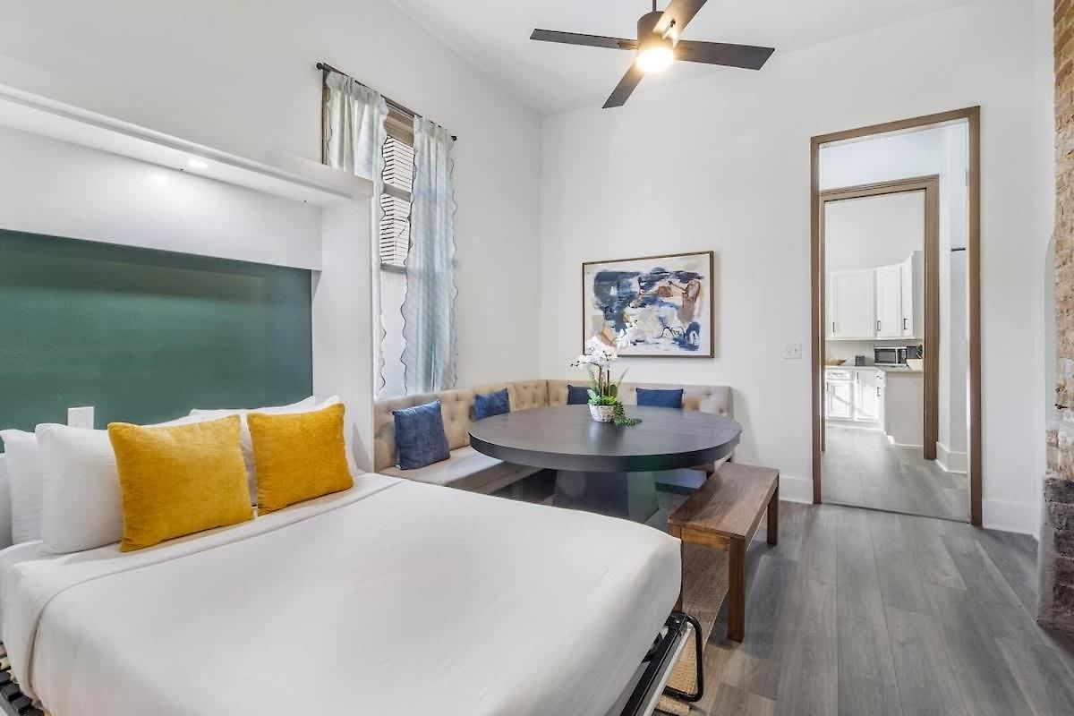 Delightful Canal Street Family In Mid-city Holiday home *