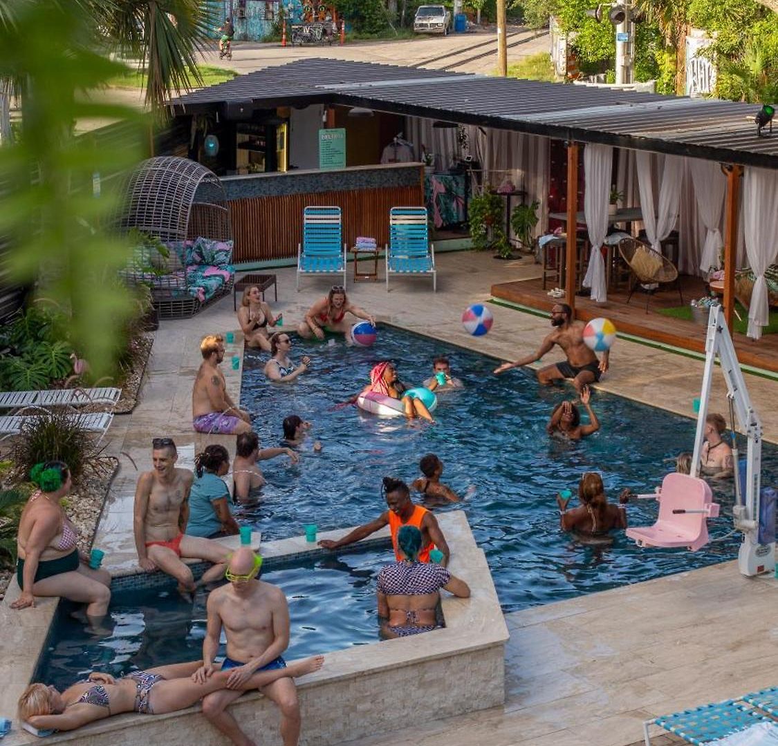 The Railyard Nola - Adult Only, Clothing Optional Pool Bed & Breakfast