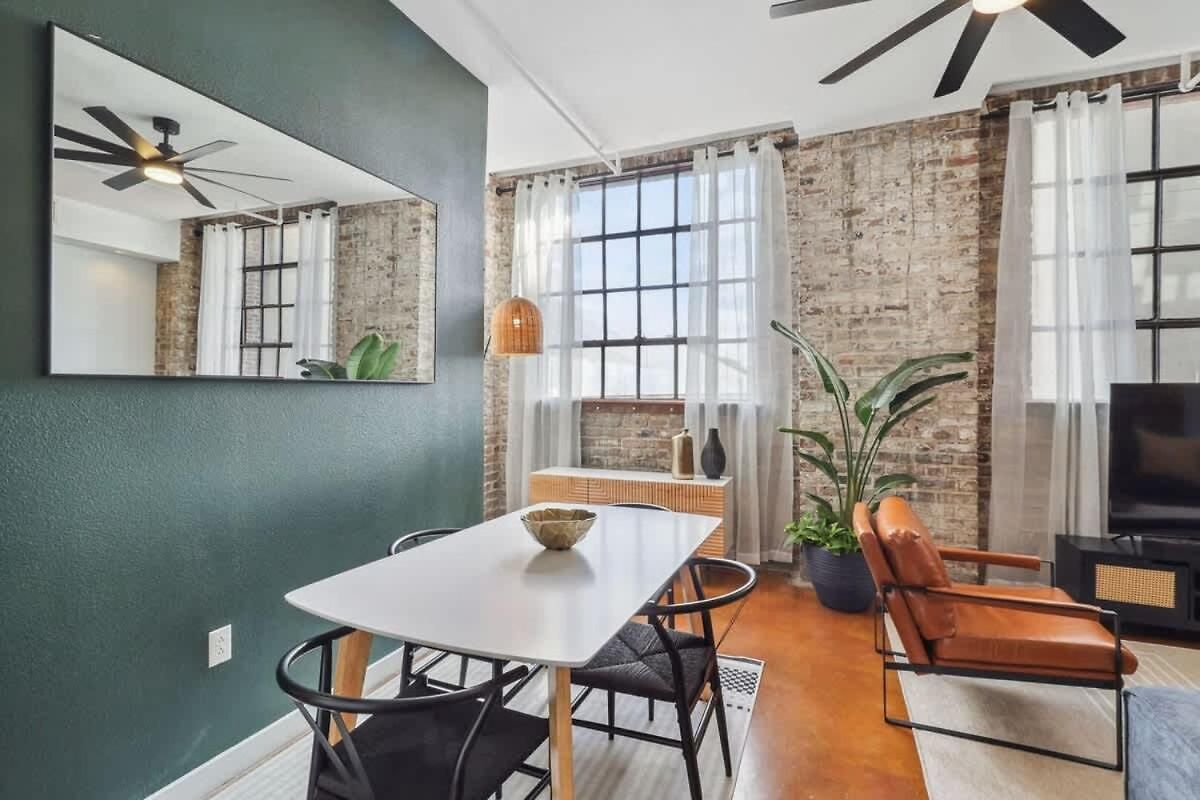 Stylish Industrial Loft In Warehouse District * New Orleans