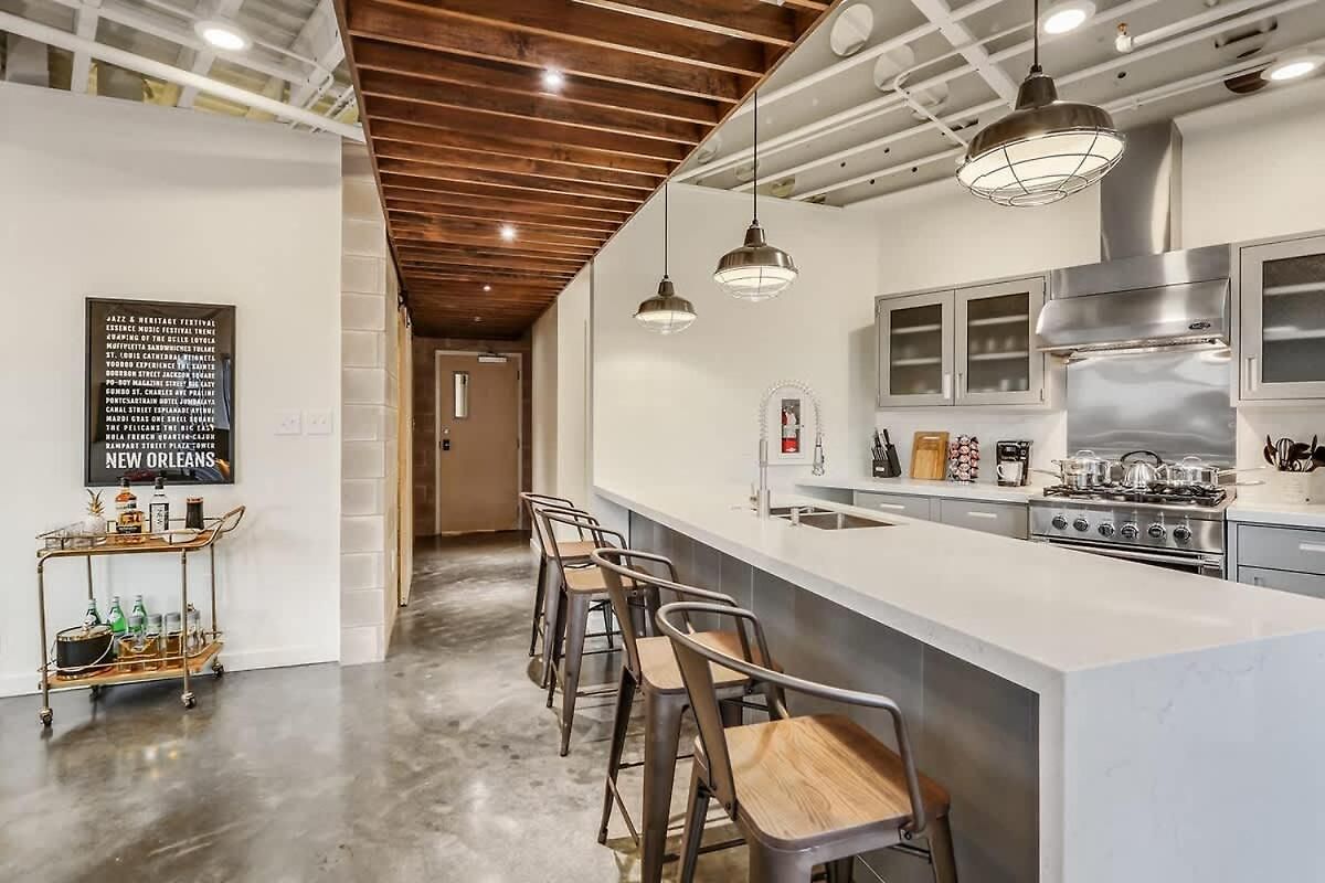 Luxury Two Bedroom Penthouse * New Orleans