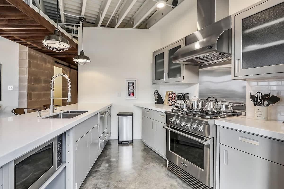 Luxury Two Bedroom Penthouse Apartment New Orleans