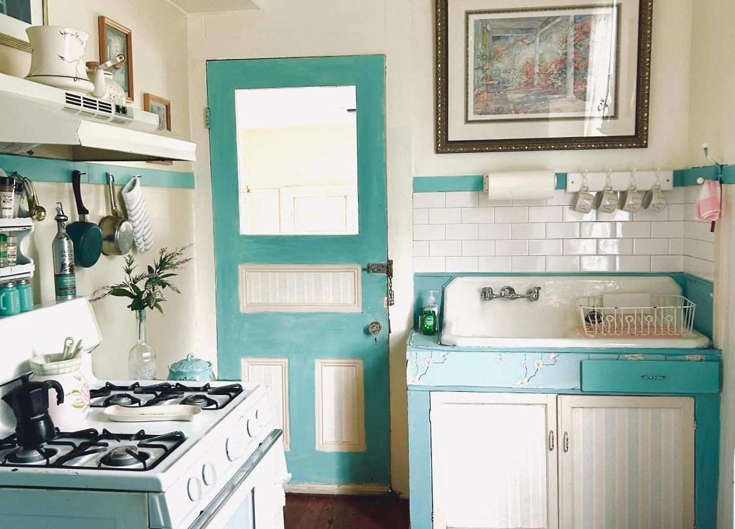 Apartment 3br Gorgeous Paris Penthouse Sleeps 5 W Balcony, Fq, Streetcar!! New Orleans