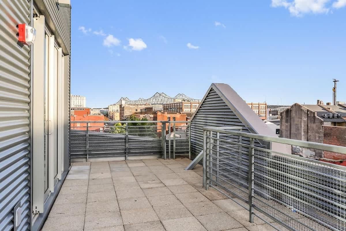 Luxury Two Bedroom Penthouse *