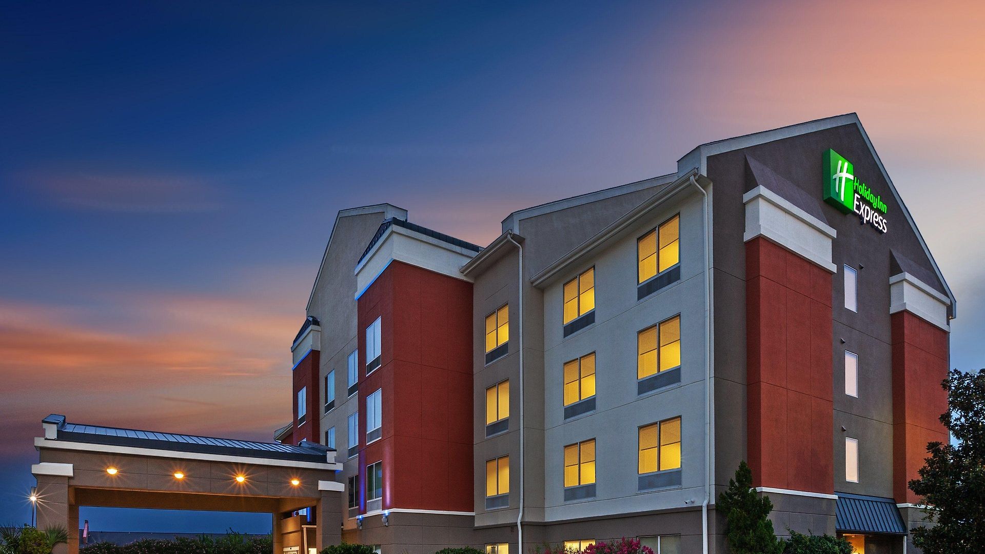 Express East By Ihg Hotel New Orleans
