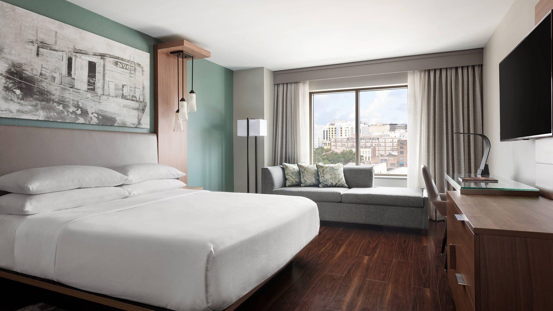 Marriott Warehouse Arts District Hotel