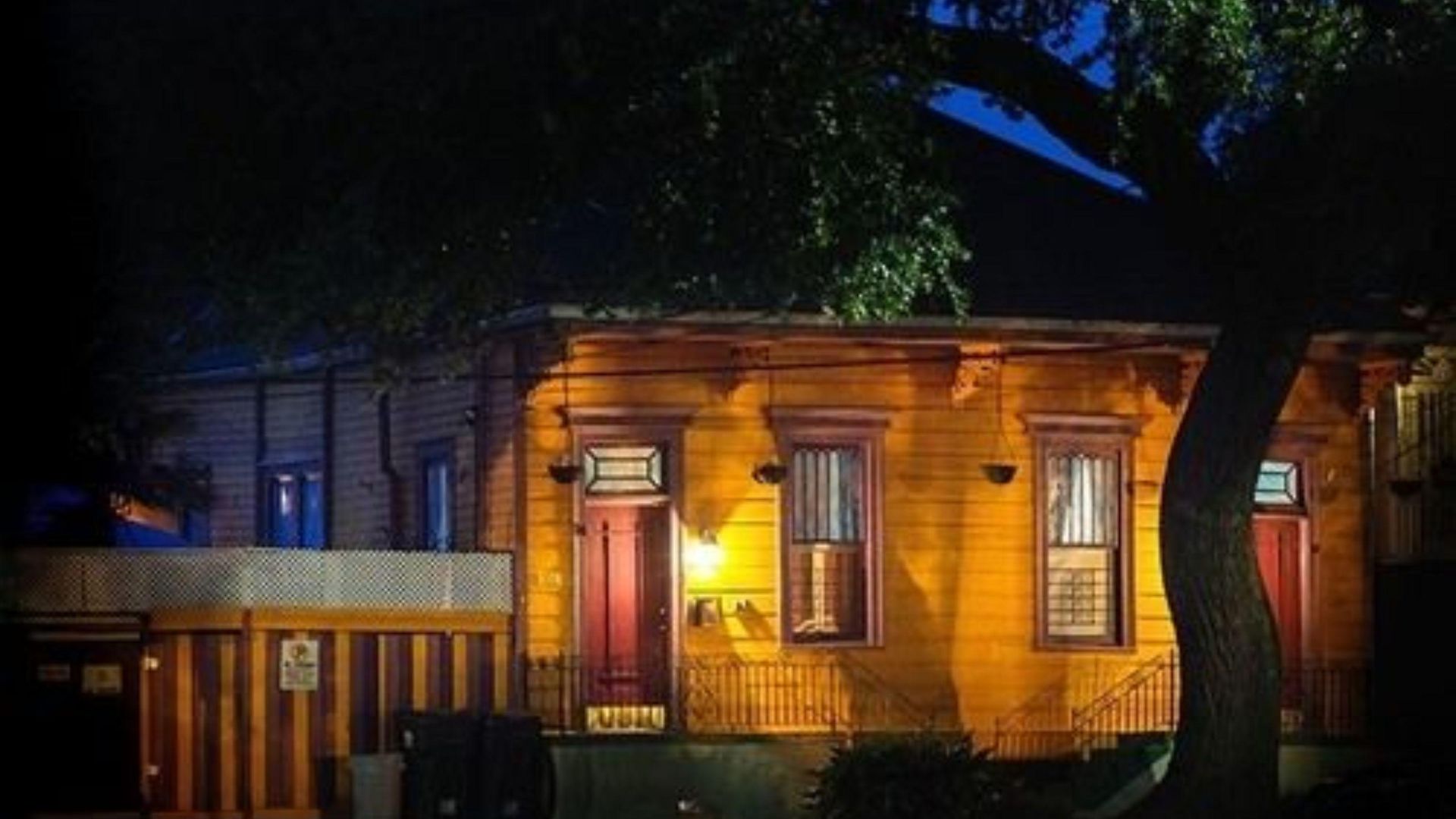 Inn The Blue60 Marigny Inn 3*