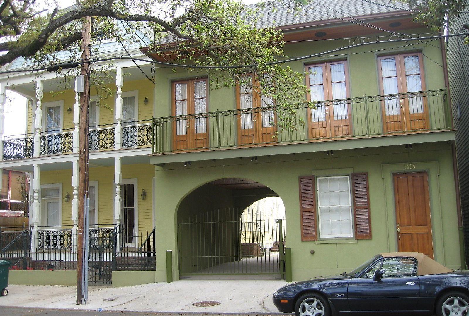 The Prytania Oaks New Orleans