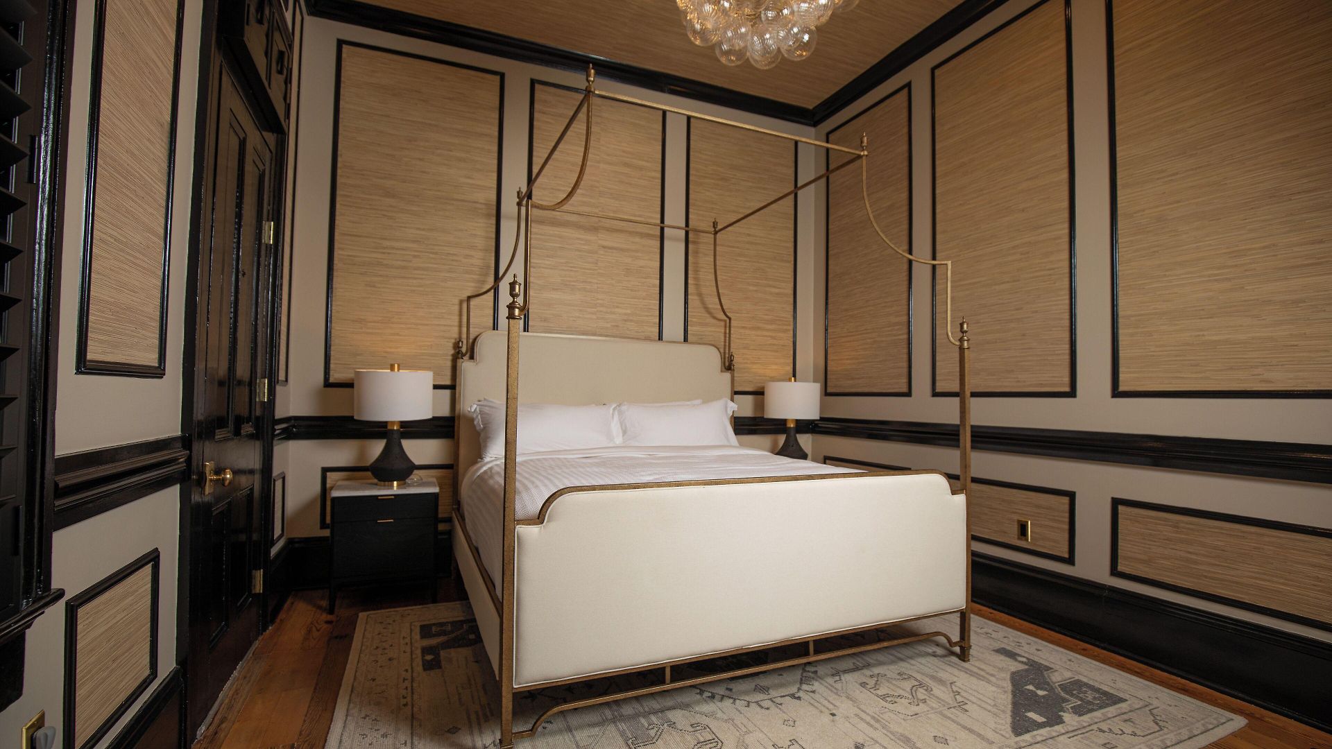 The Prytania Oaks Inn