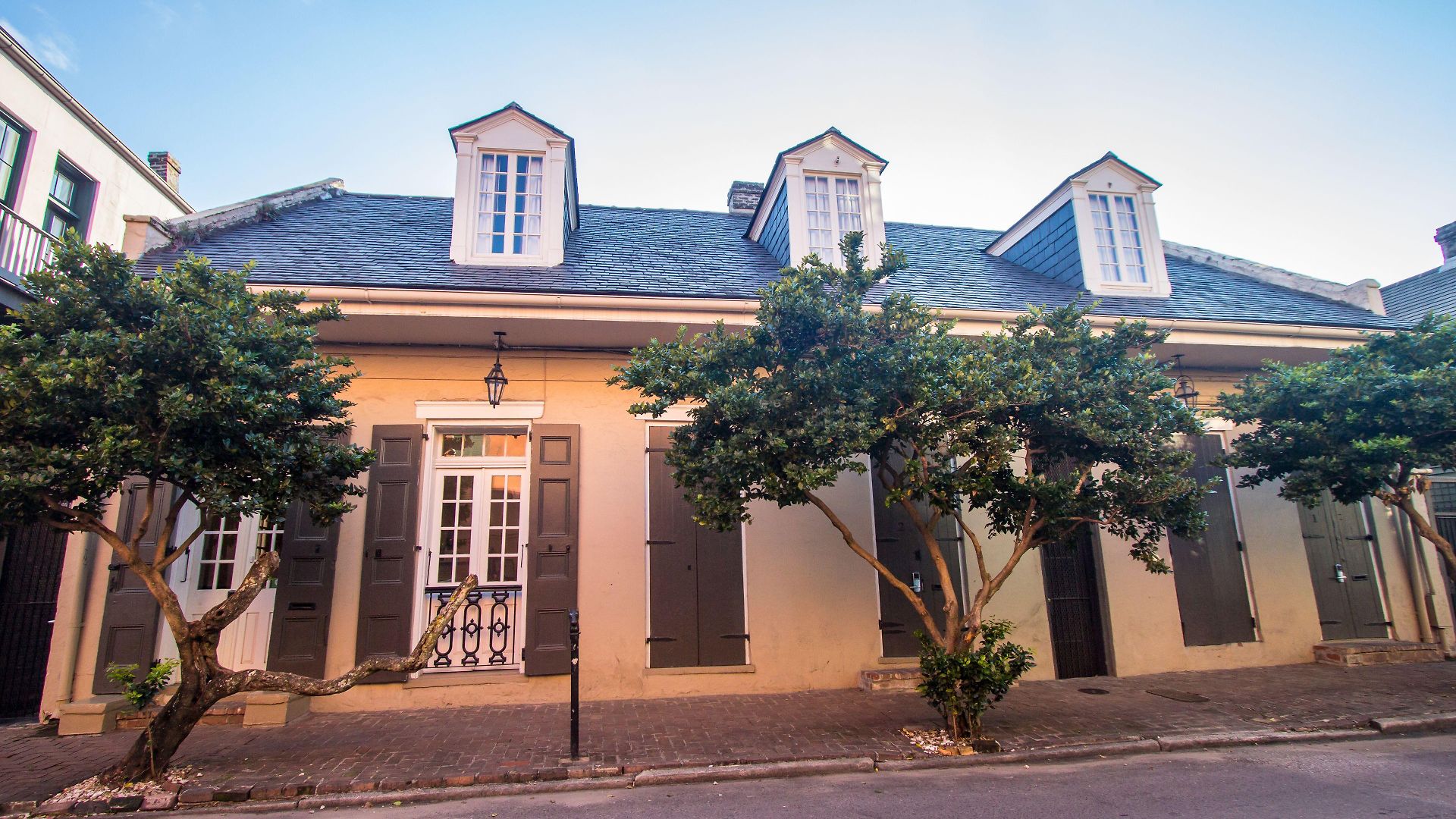 On Ursulines, A French Quarter Inn New Orleans