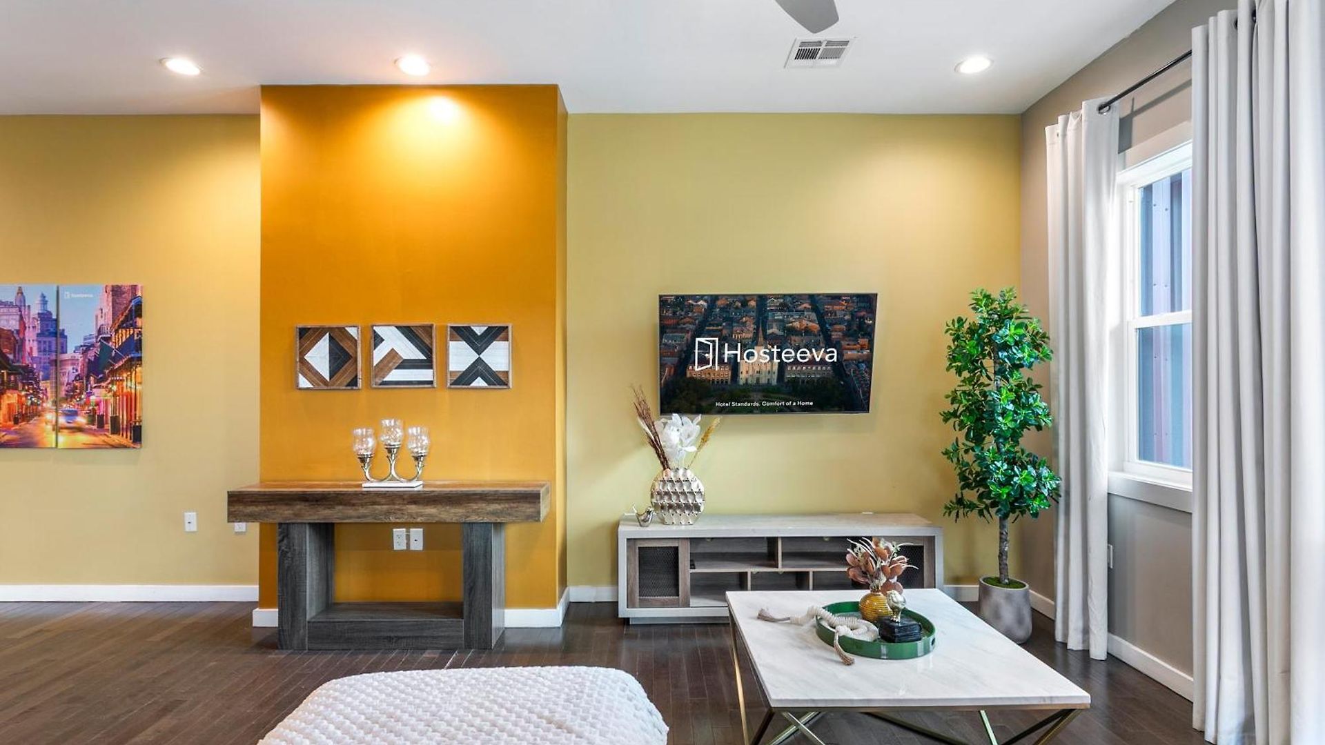 Stunning 4 Bedroom Townhouse In Mid *